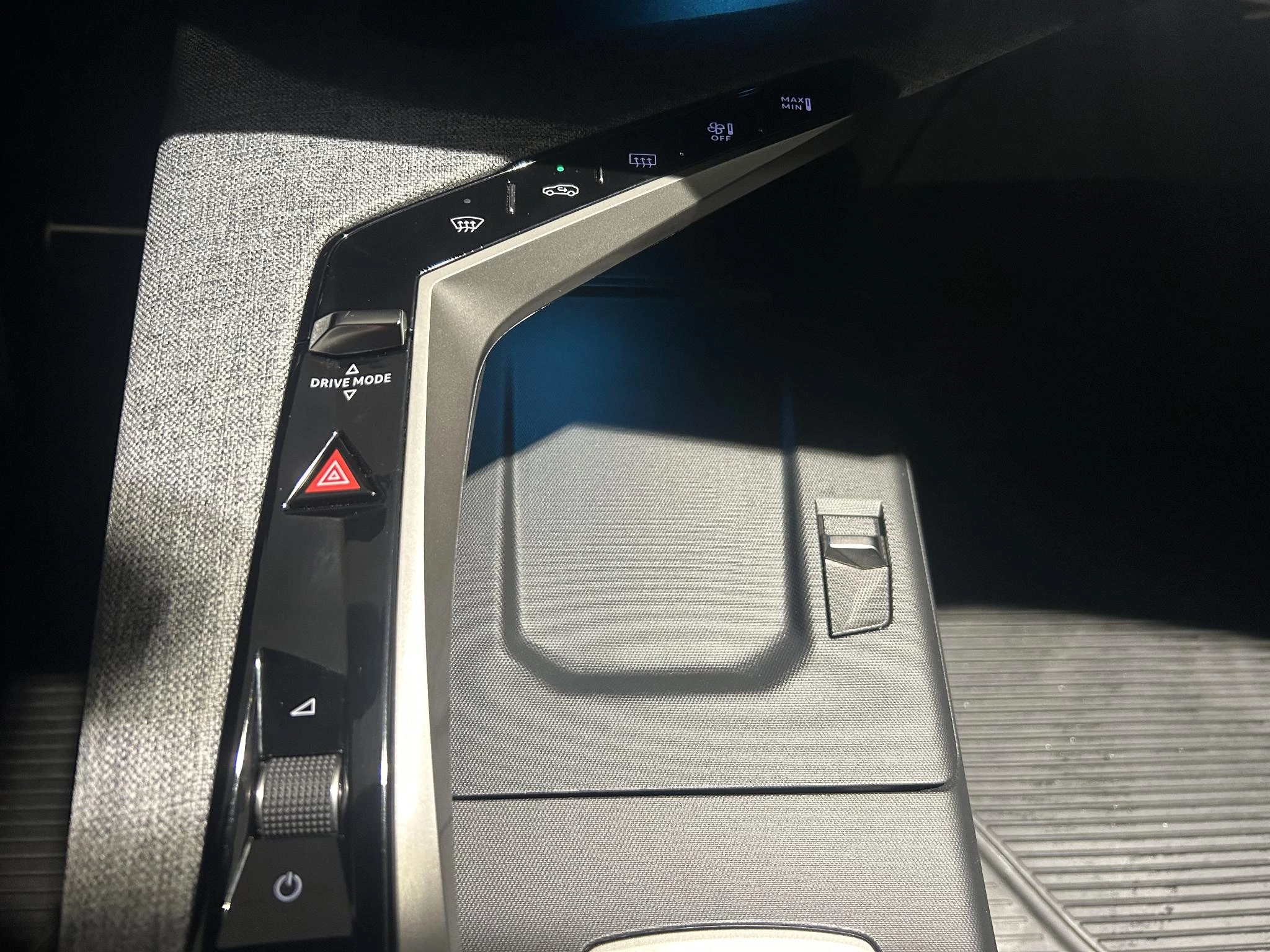 Peugeot 3008 1.2 Hybrid 136 GT