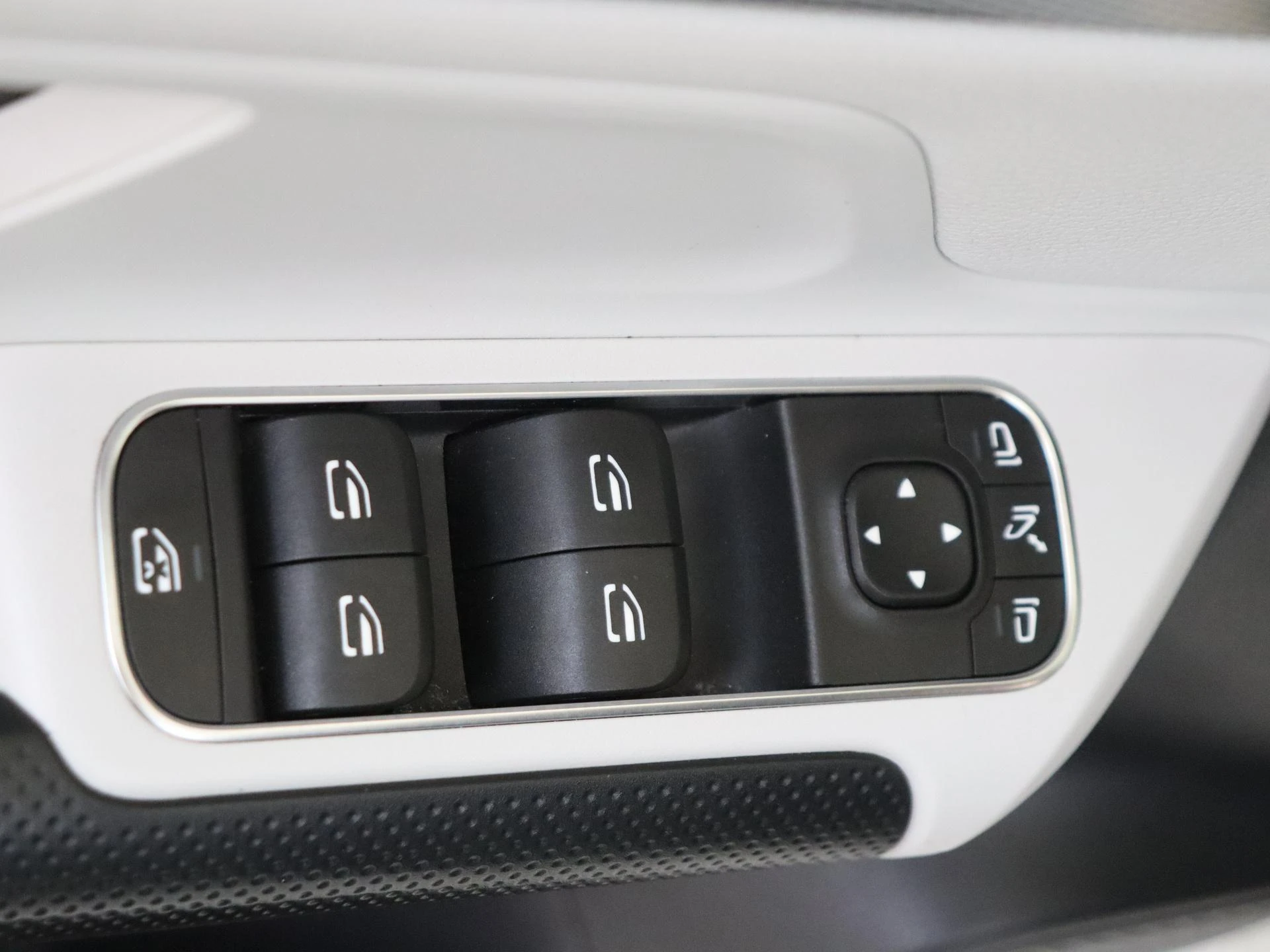 Mercedes-Benz-B-Klasse-image-25