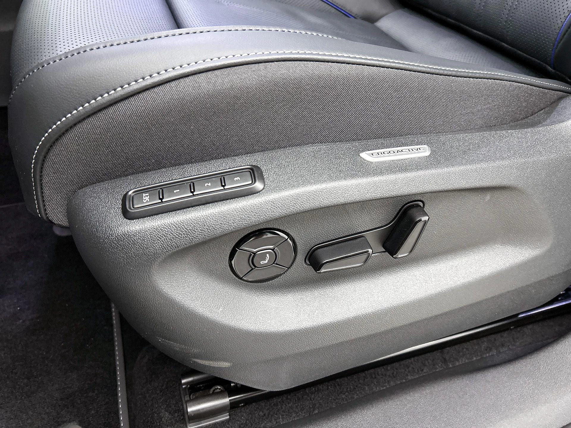 Volkswagen Tayron 1.5 eHybrid R-Line Edition