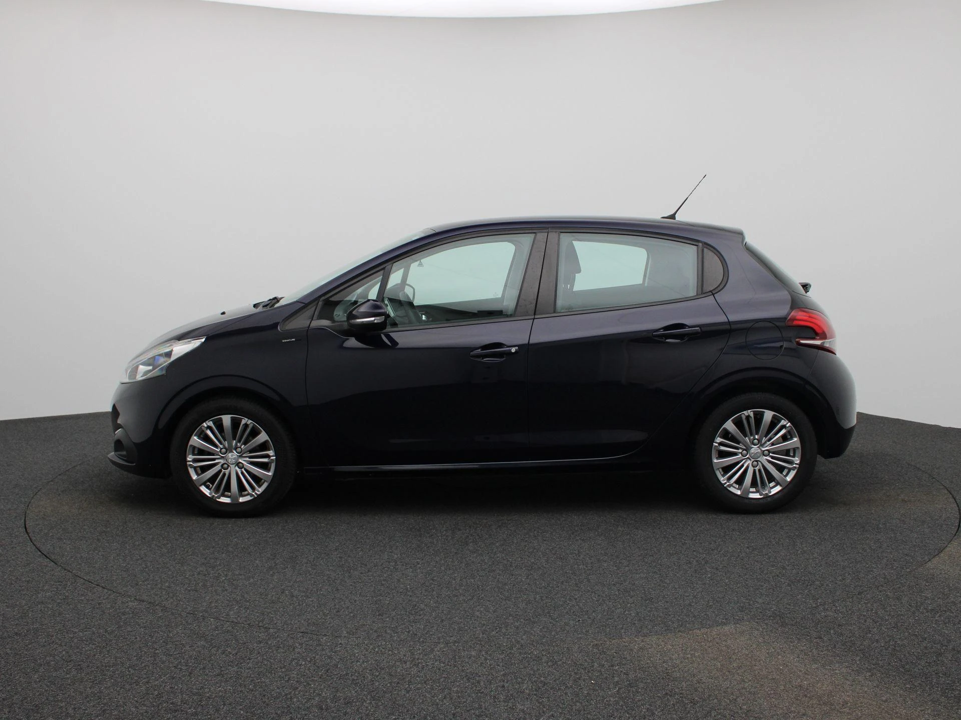 Peugeot-208-image-3