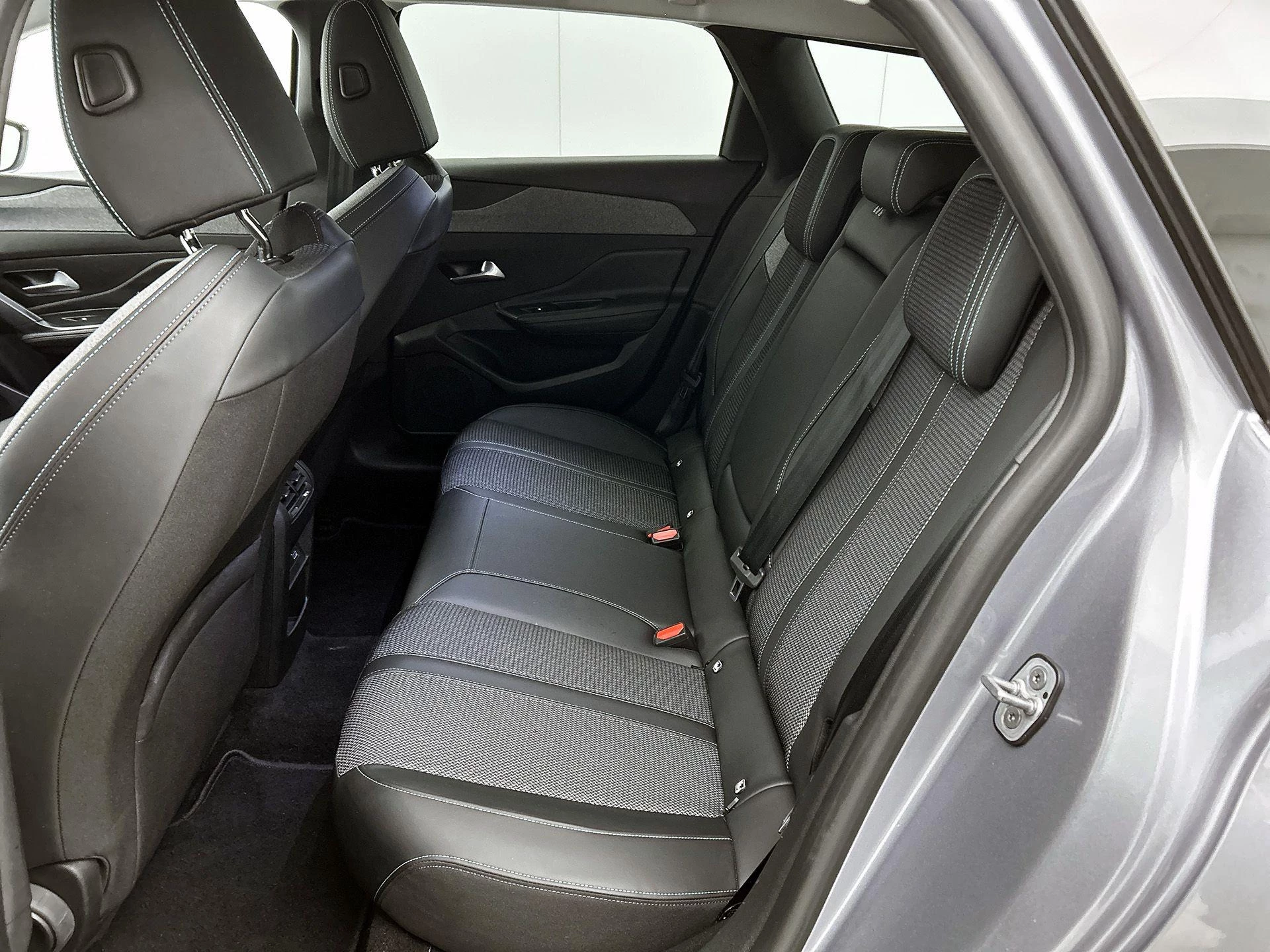 Peugeot-308-image-25