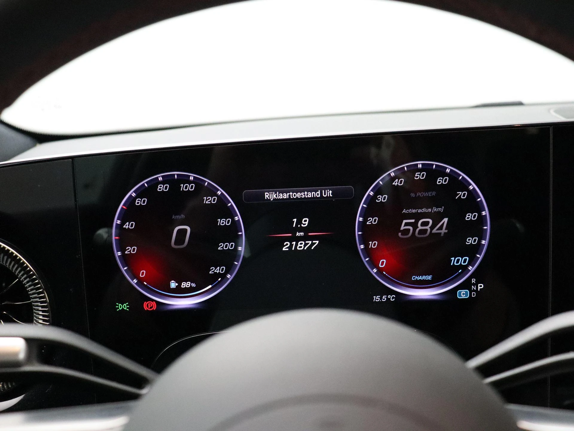 Mercedes-Benz-CLA-image-14