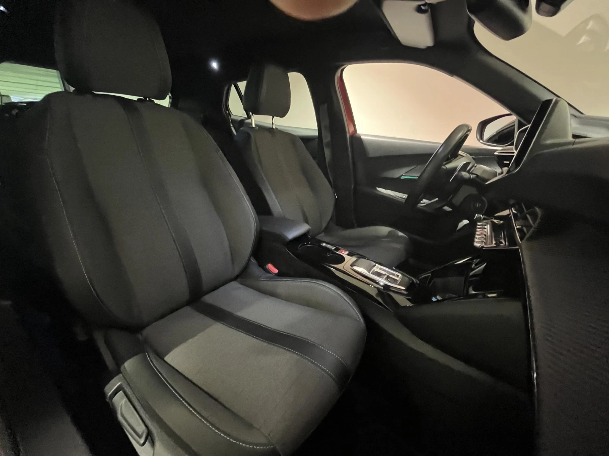 Peugeot 2008 1.2 PureTech Allure Pack