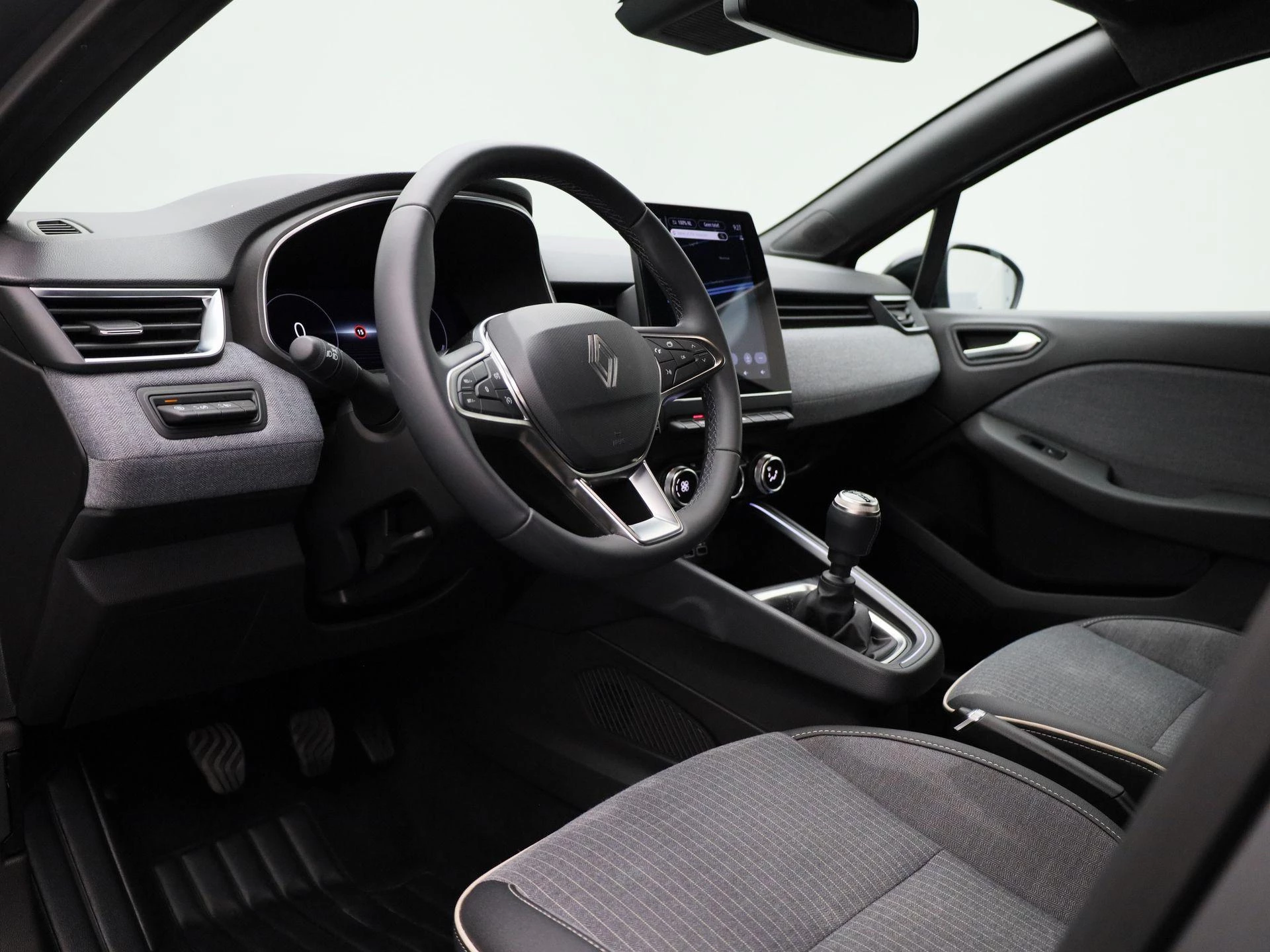 Renault-Clio-image-29