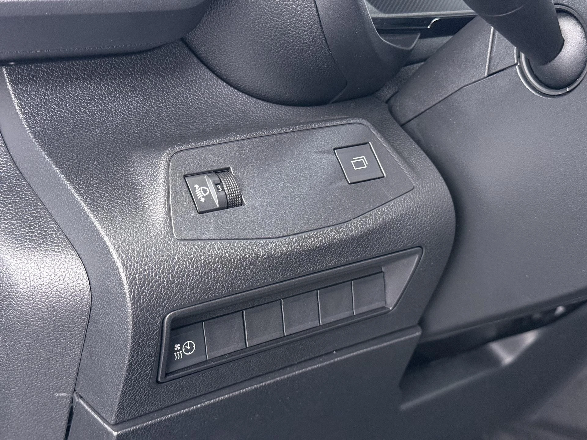 Opel-Combo-e-image-11