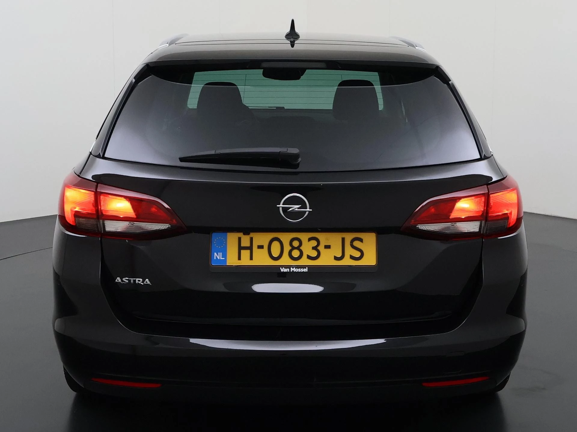Opel Astra Sports Tourer 1.2 Edition