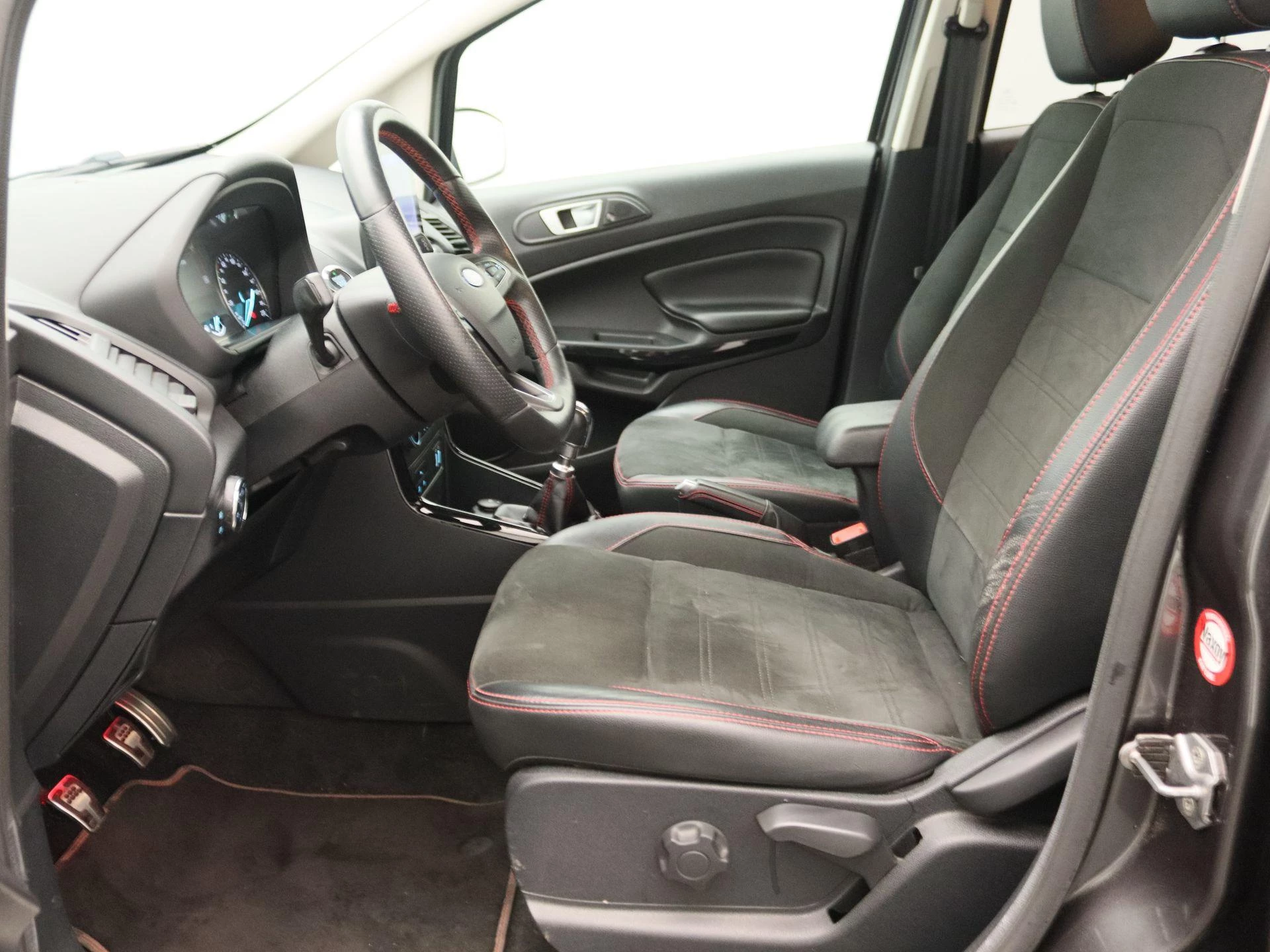 Ford-EcoSport-image-12