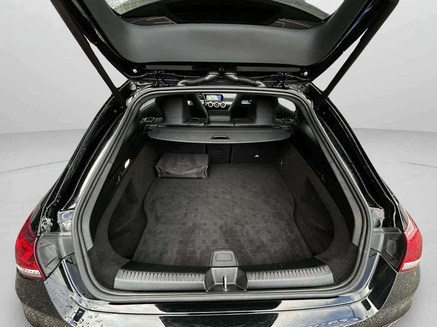Mercedes-Benz CLA CLA250 e AMG Line Shooting Brake aut.