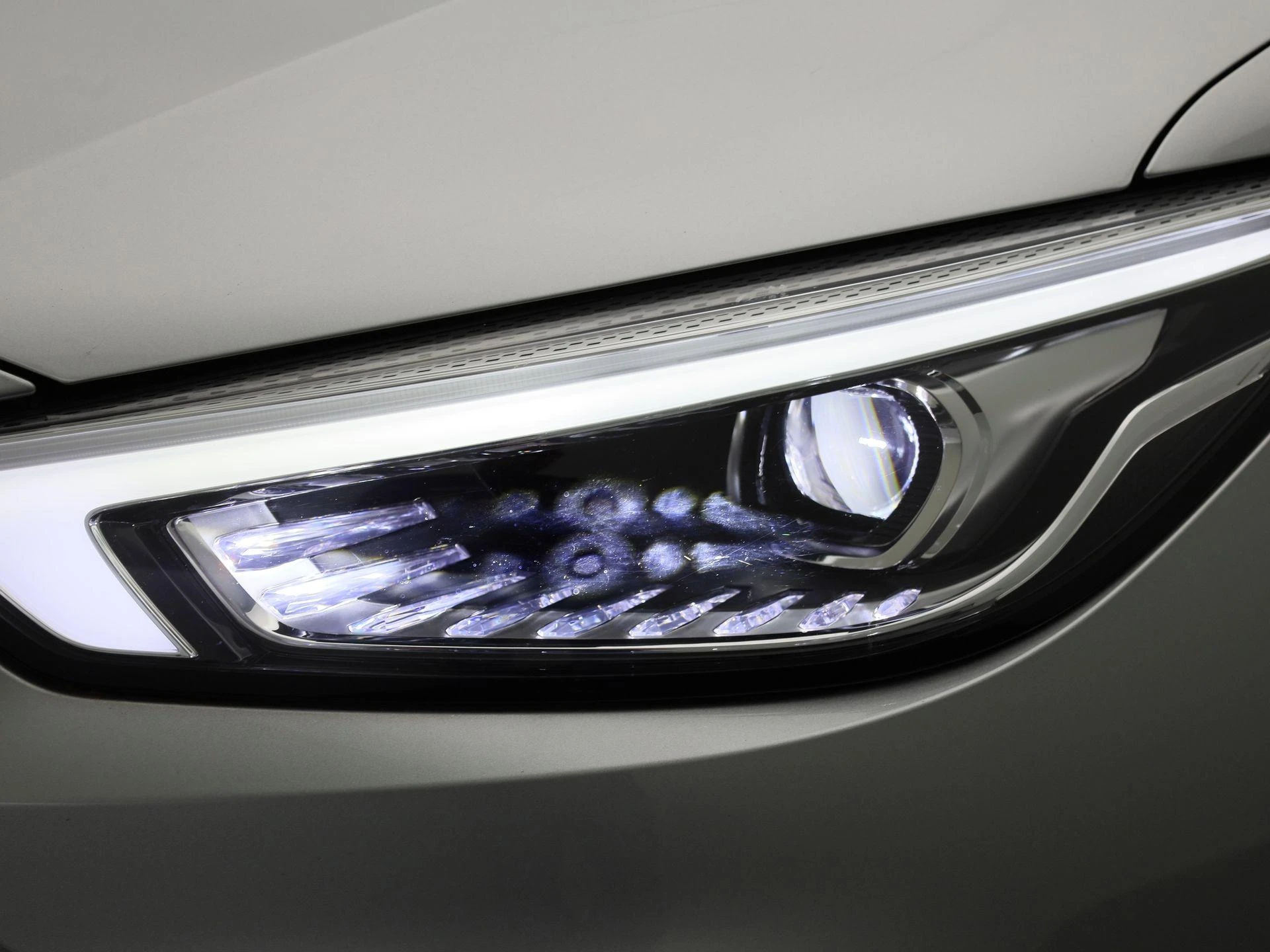 MG ZS EV - 14