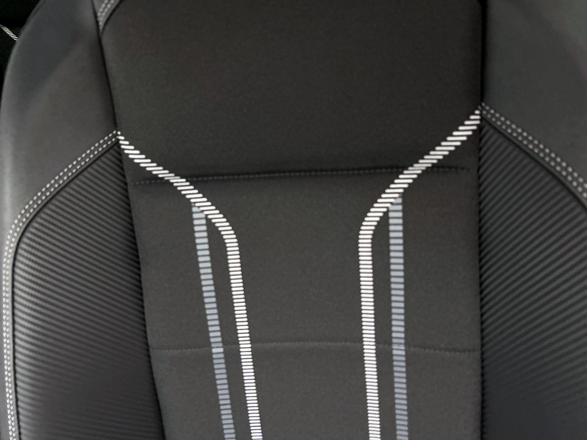 Volkswagen-Polo-image-15