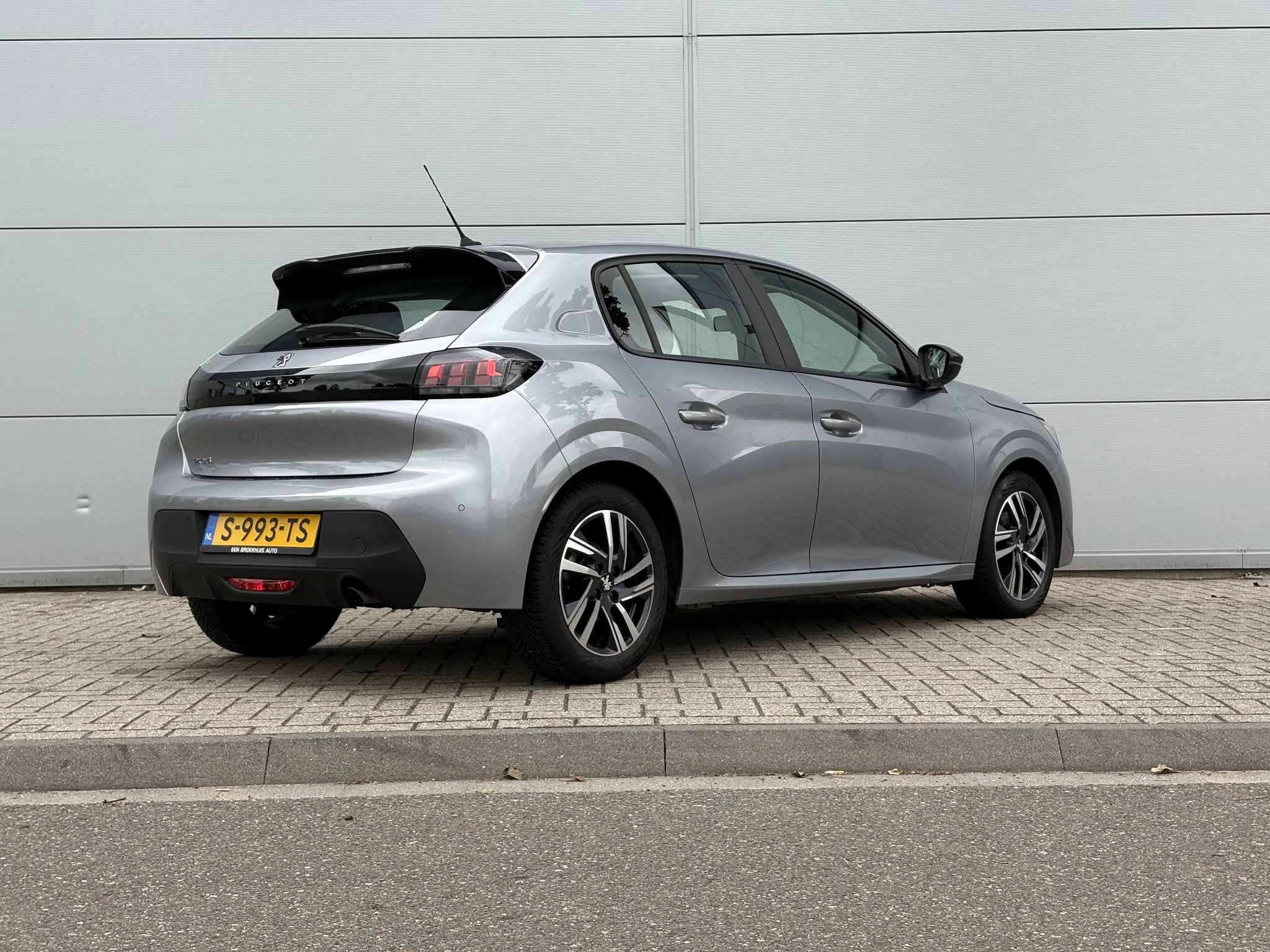 Peugeot-208-image-5