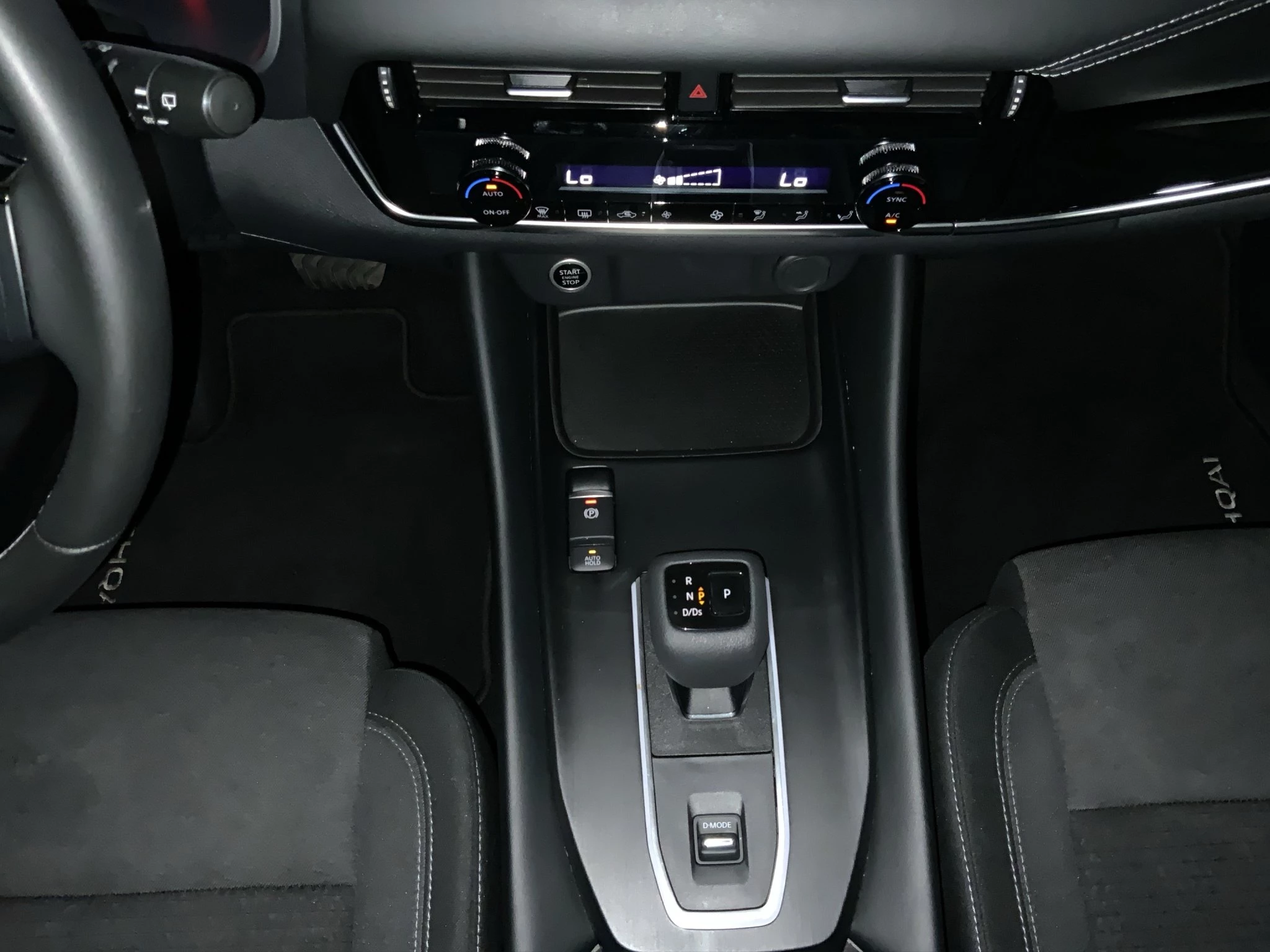 Nissan-QASHQAI-image-13