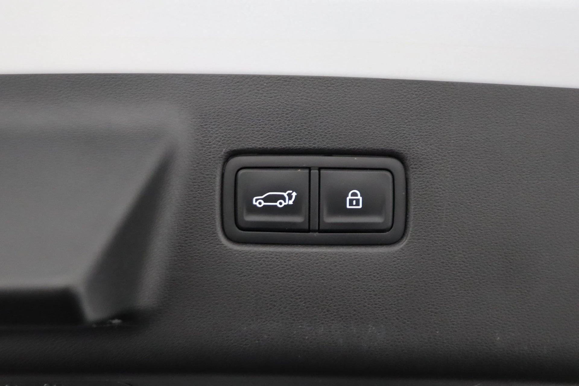 Hyundai-Santa Fe-image-43