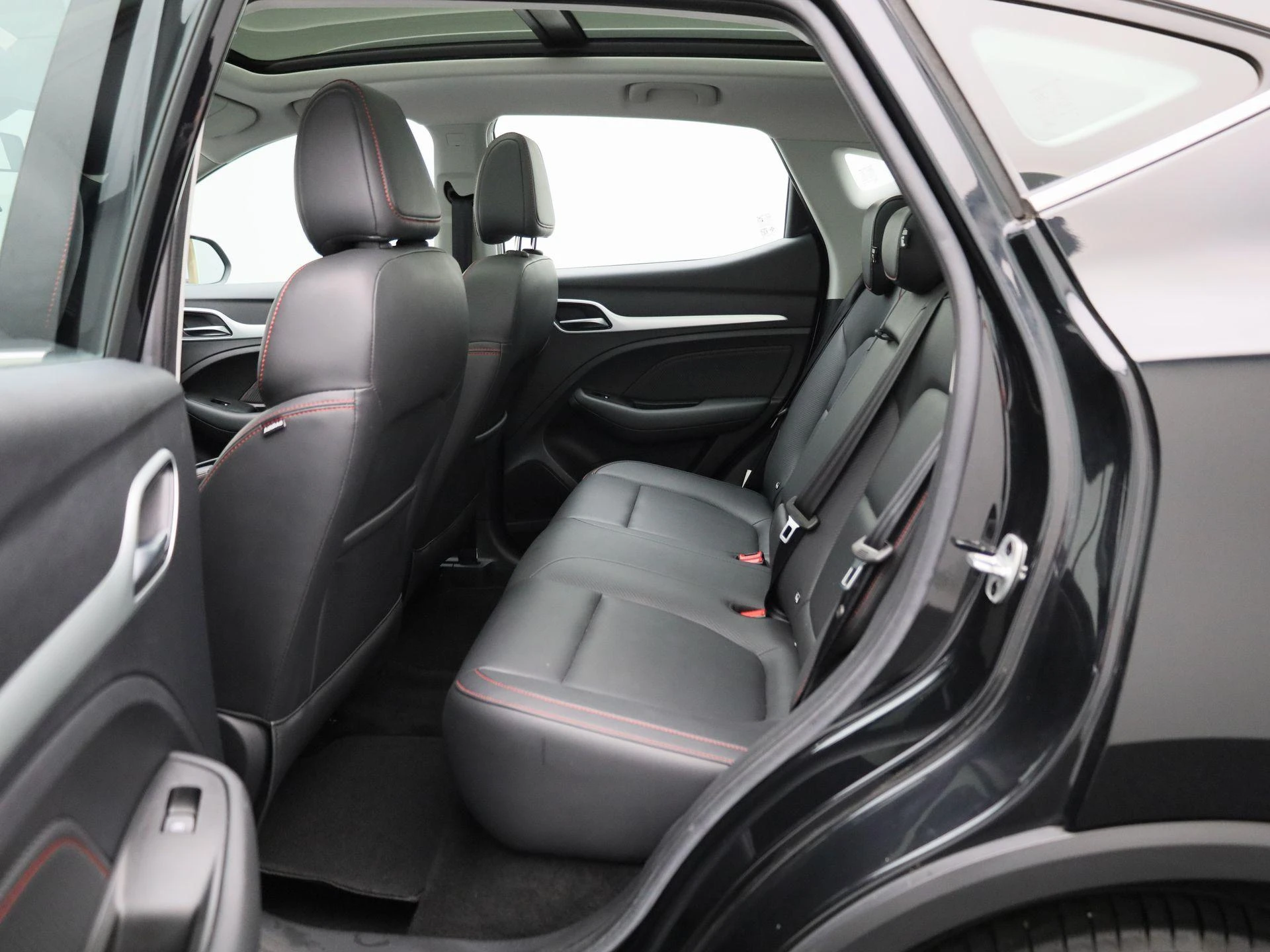 MG-ZS EV-image-10
