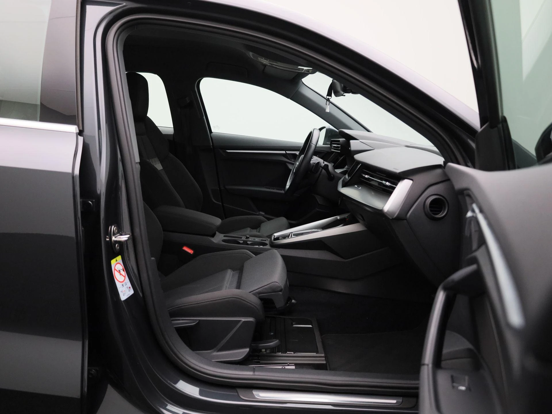 Audi A3 Limousine 30 TFSI Business edition