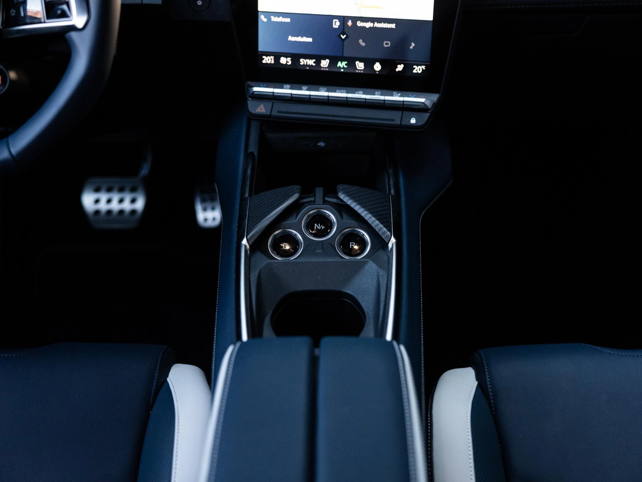 Alpine-A390-image-34