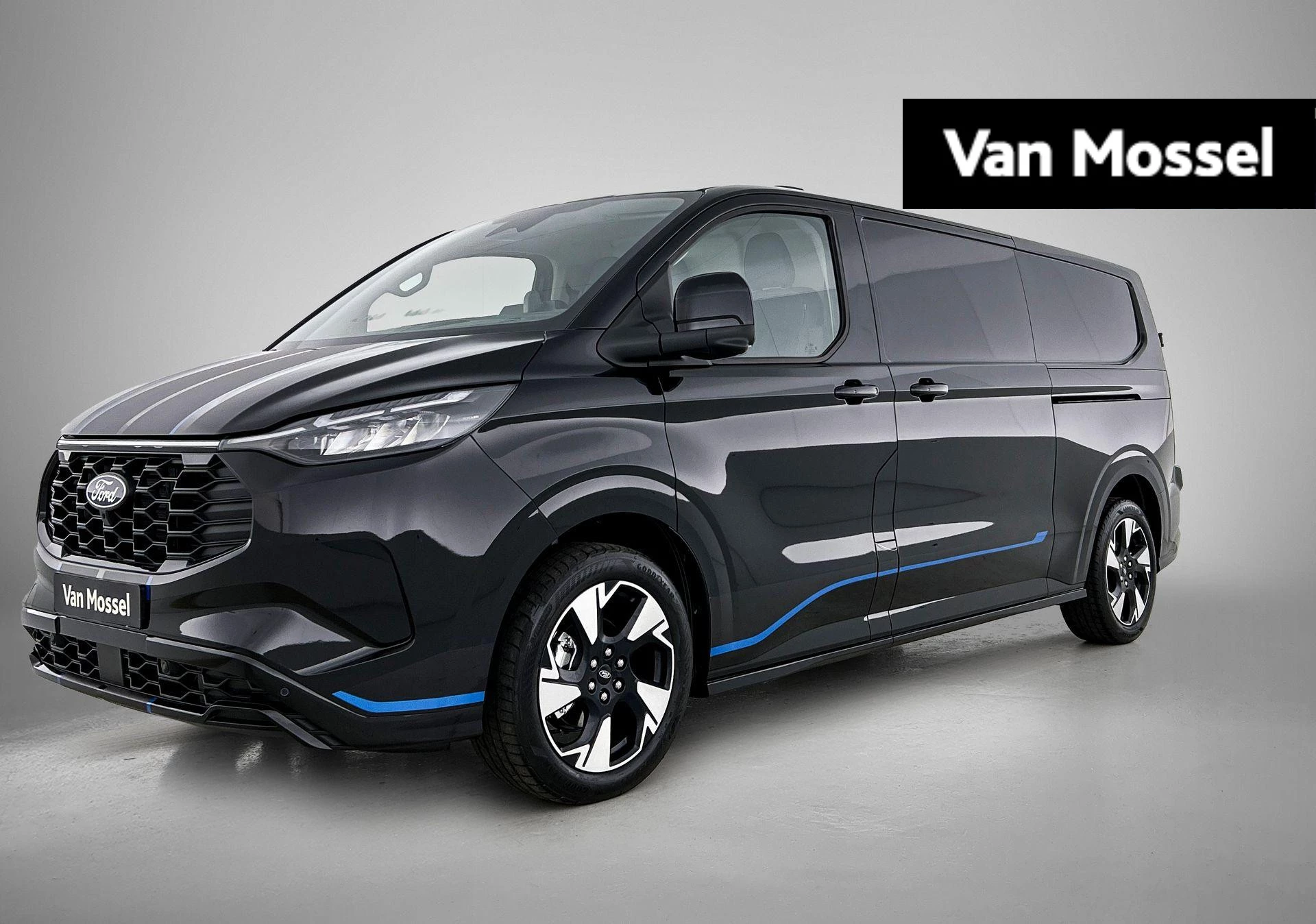 Ford-Transit Custom-image-0
