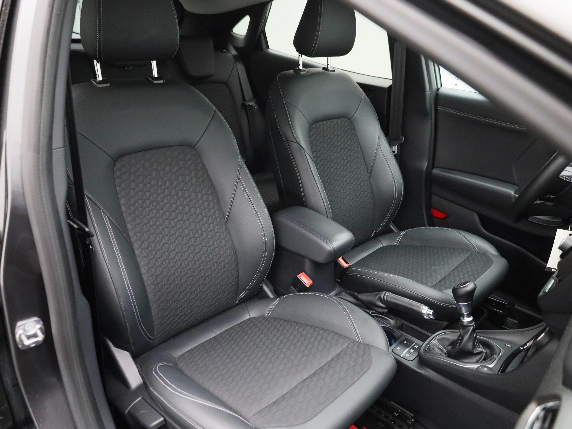 Ford-Puma-image-35