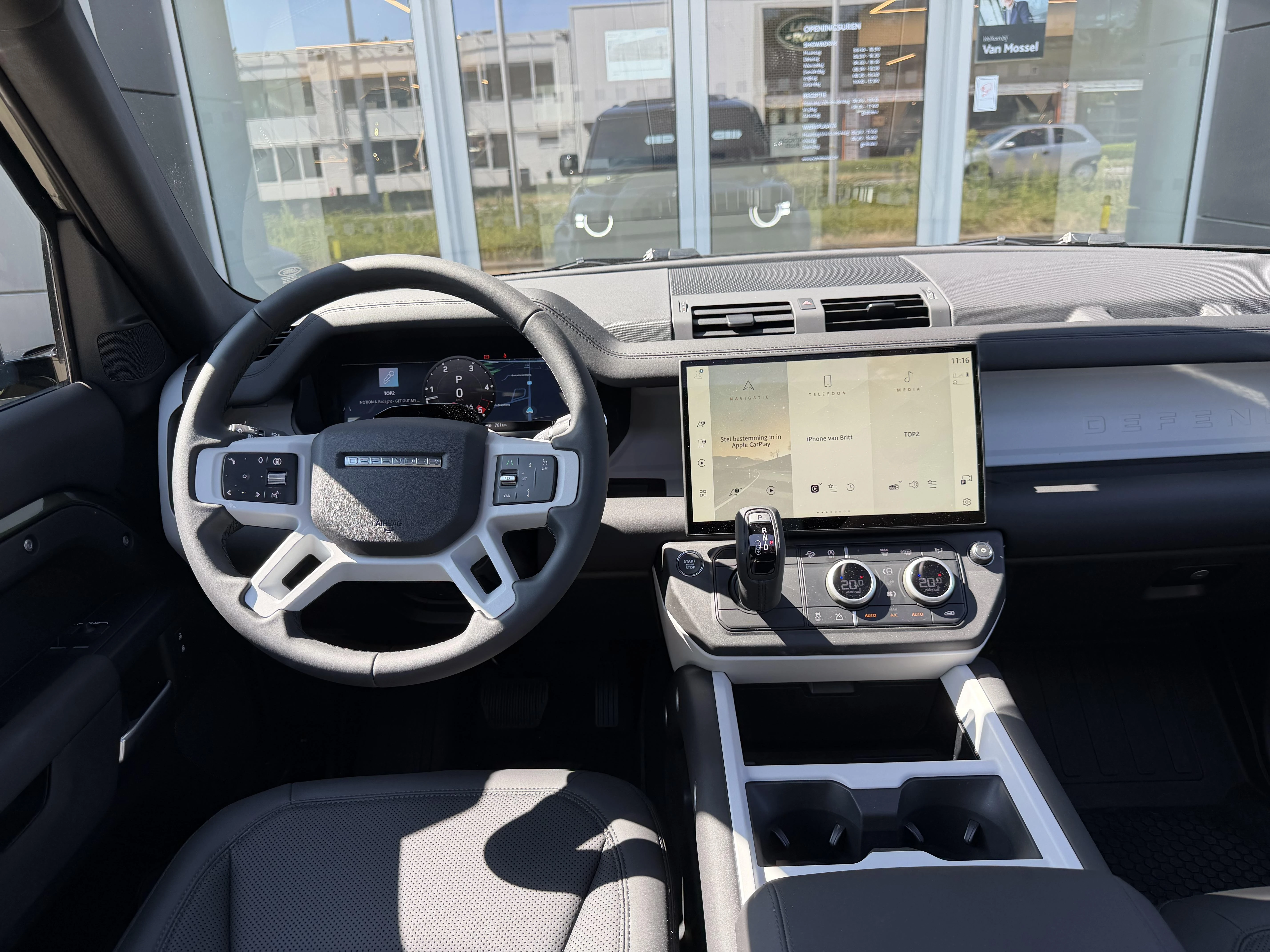 Land Rover Defender 90 D250 S