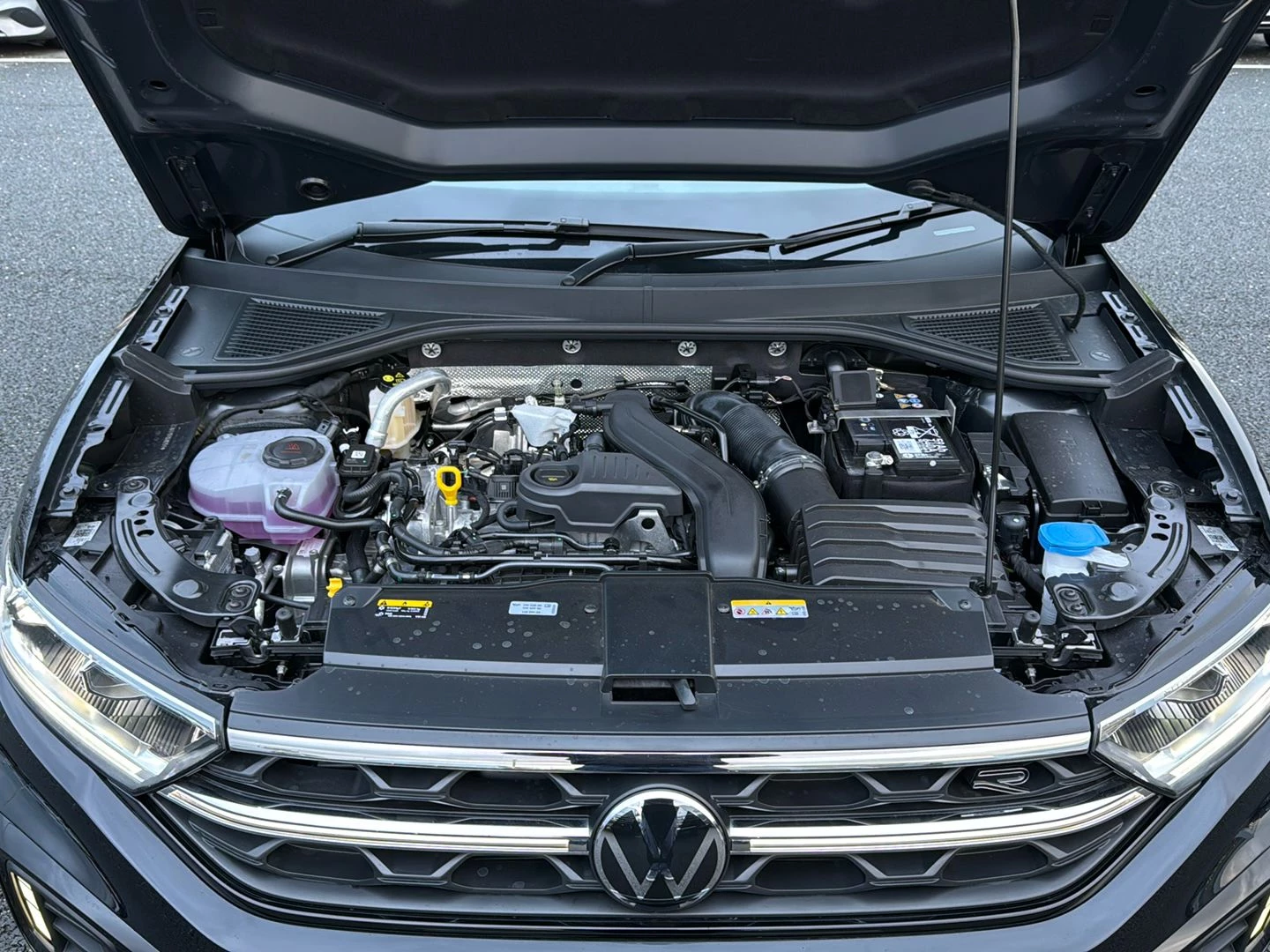 Volkswagen-T-Roc-image-13