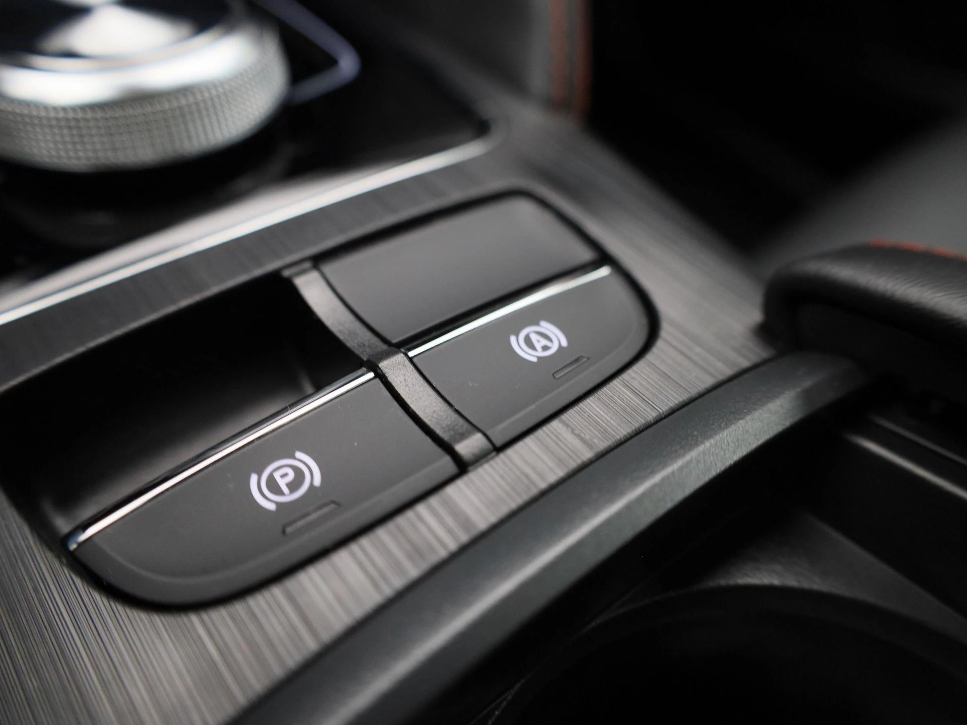 MG-ZS EV-image-25