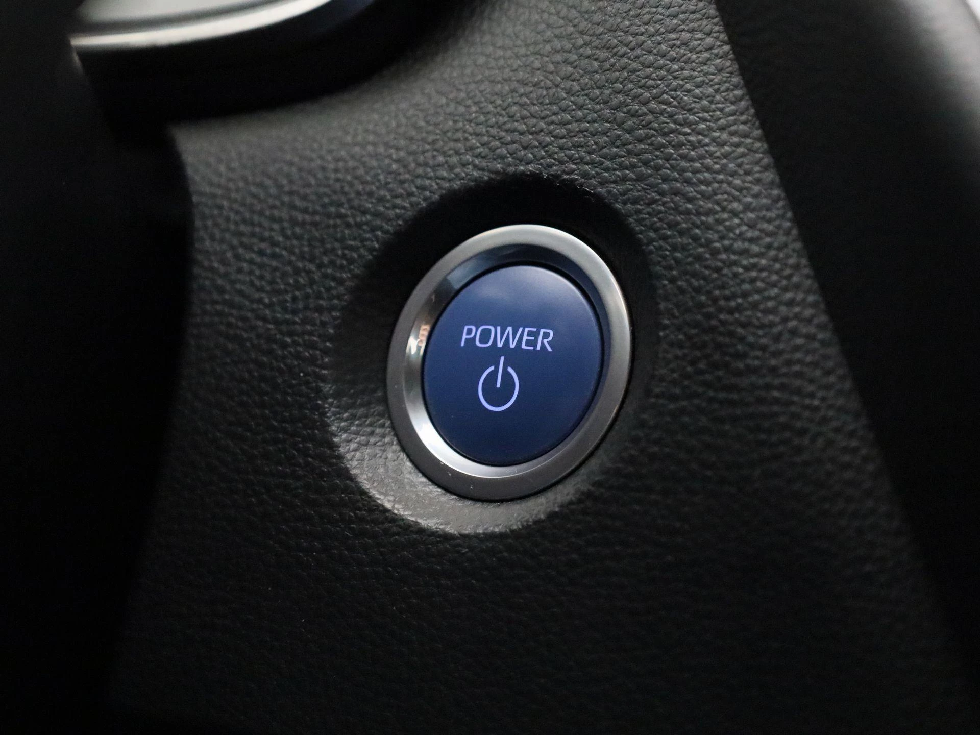 Toyota-Corolla Touring Sports-image-19