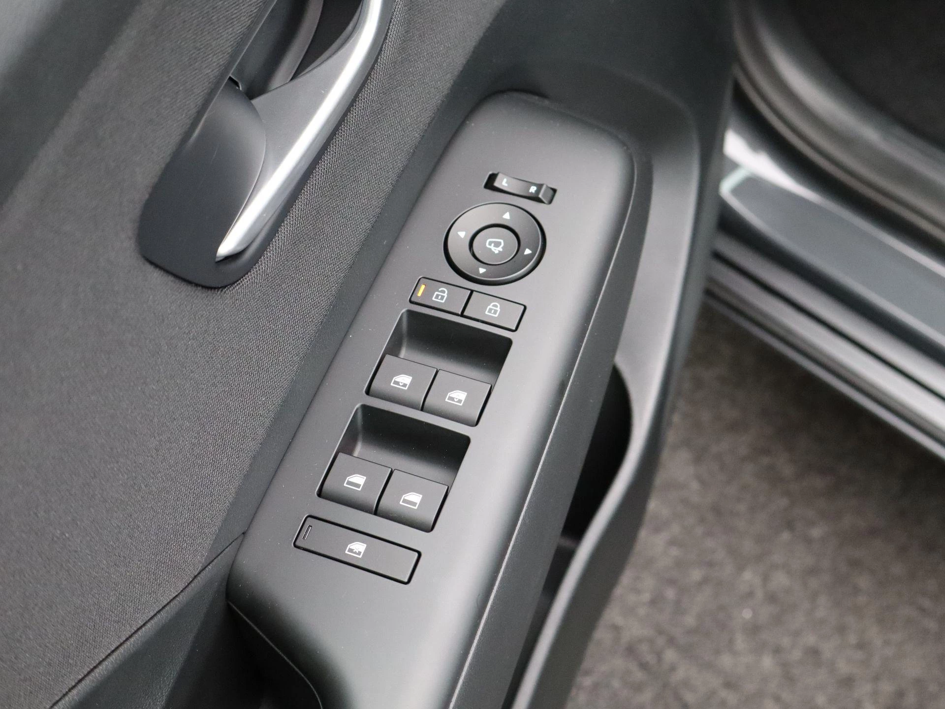 Hyundai-Kona-image-24