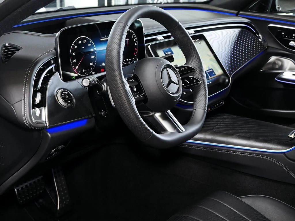 Mercedes-Benz-E-Klasse 300 de-image-8