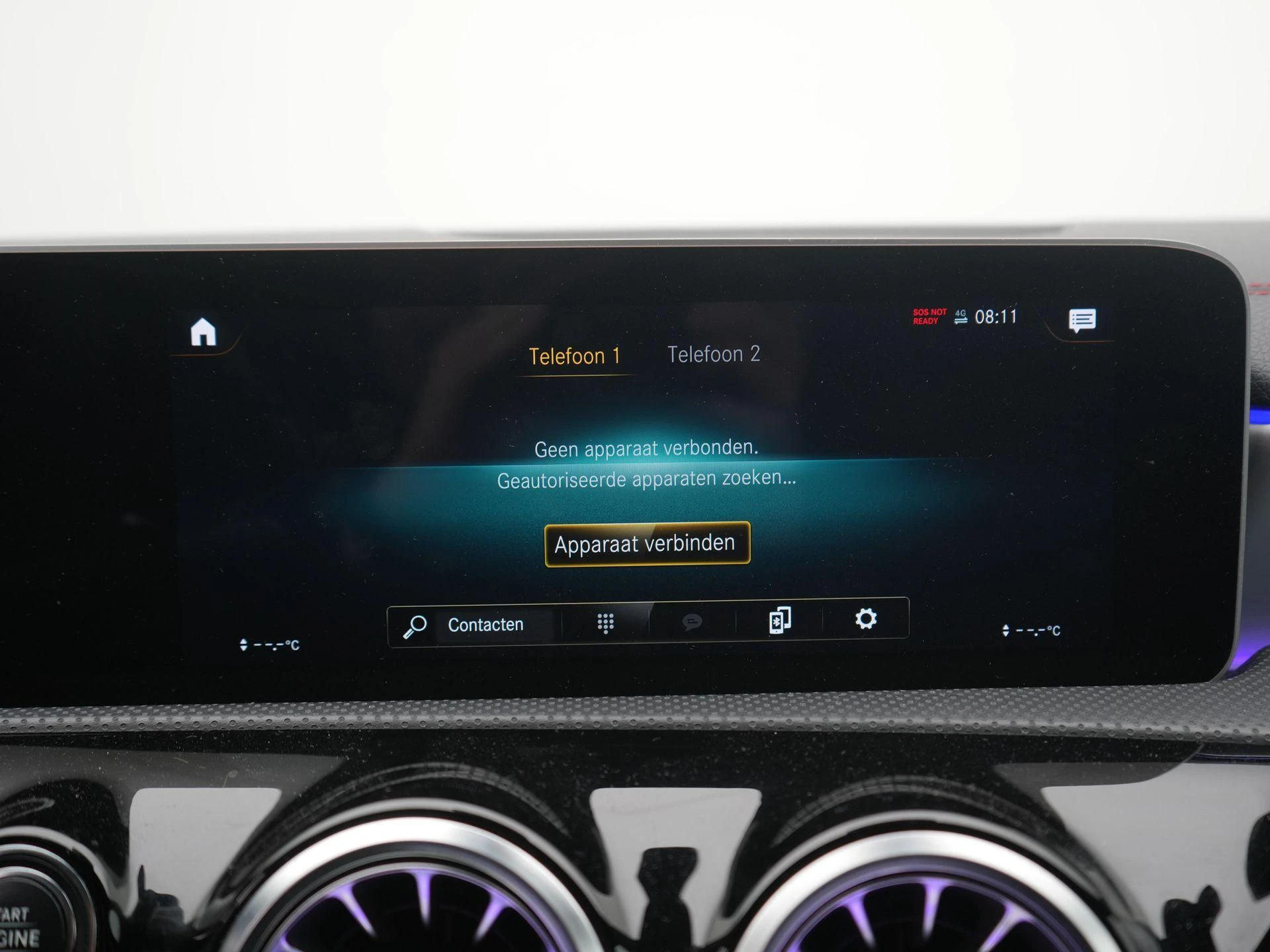 Mercedes-Benz-CLA-image-12
