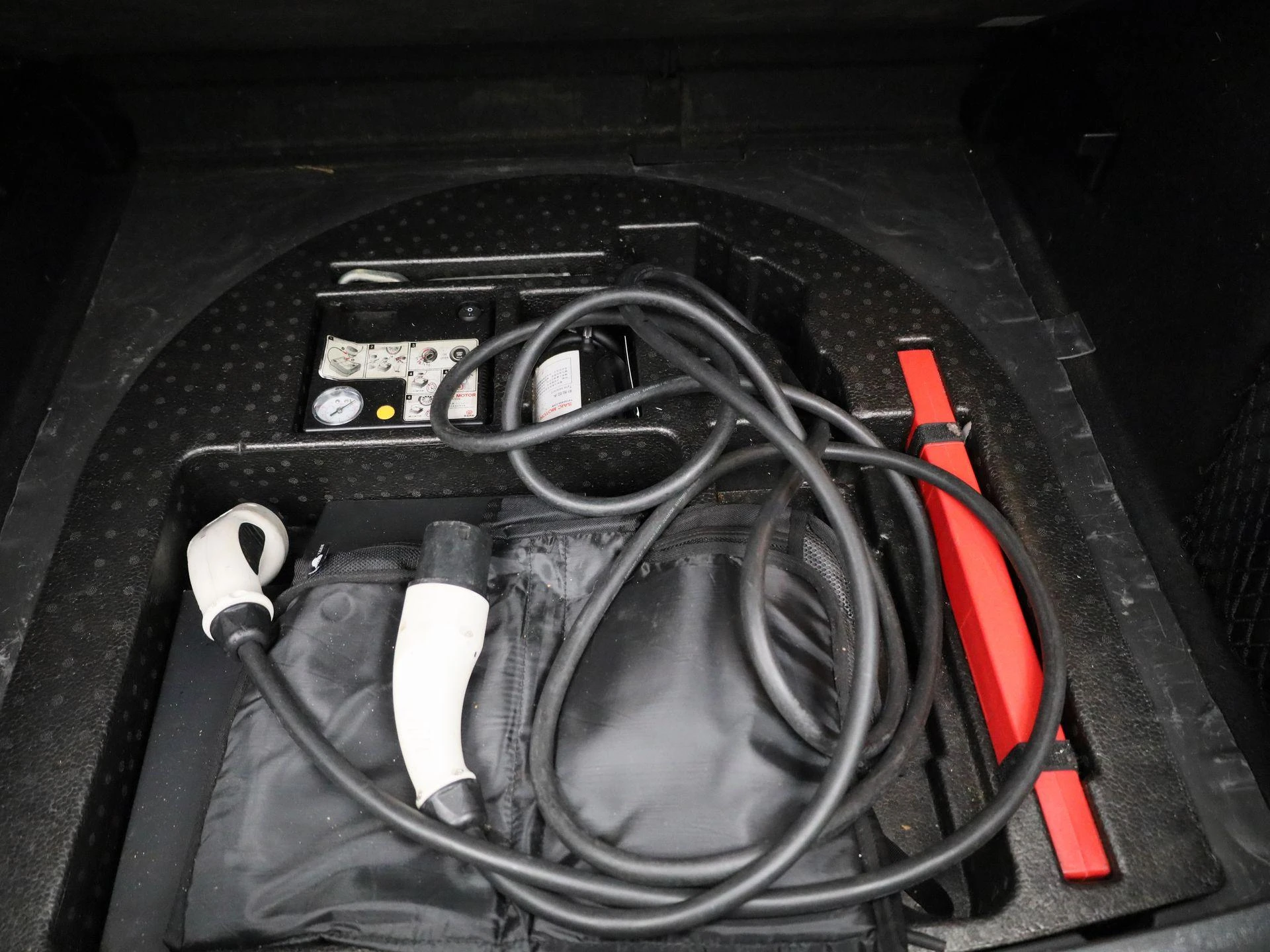 MG-ZS EV-image-11
