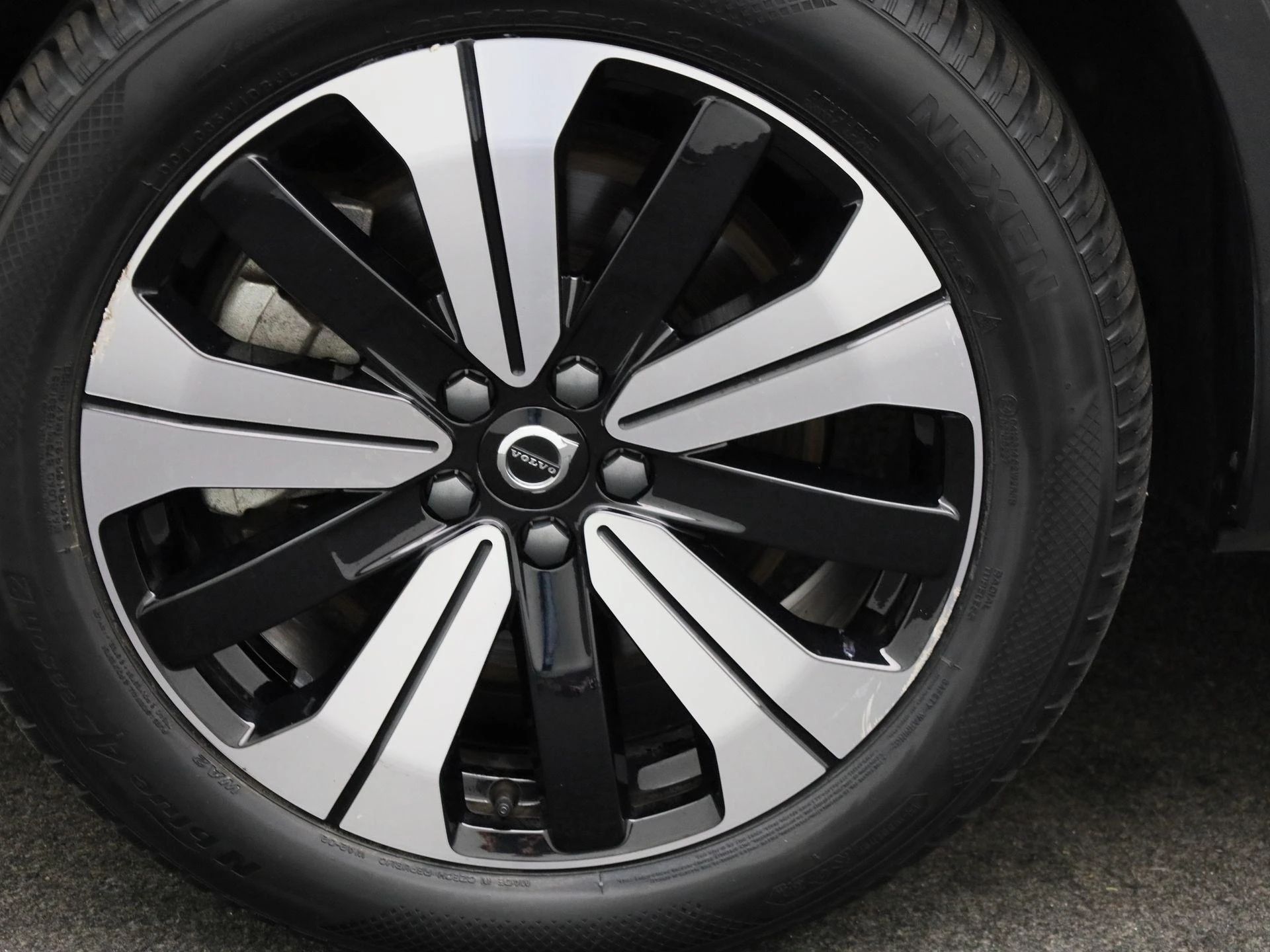 Volvo-XC40-image-14