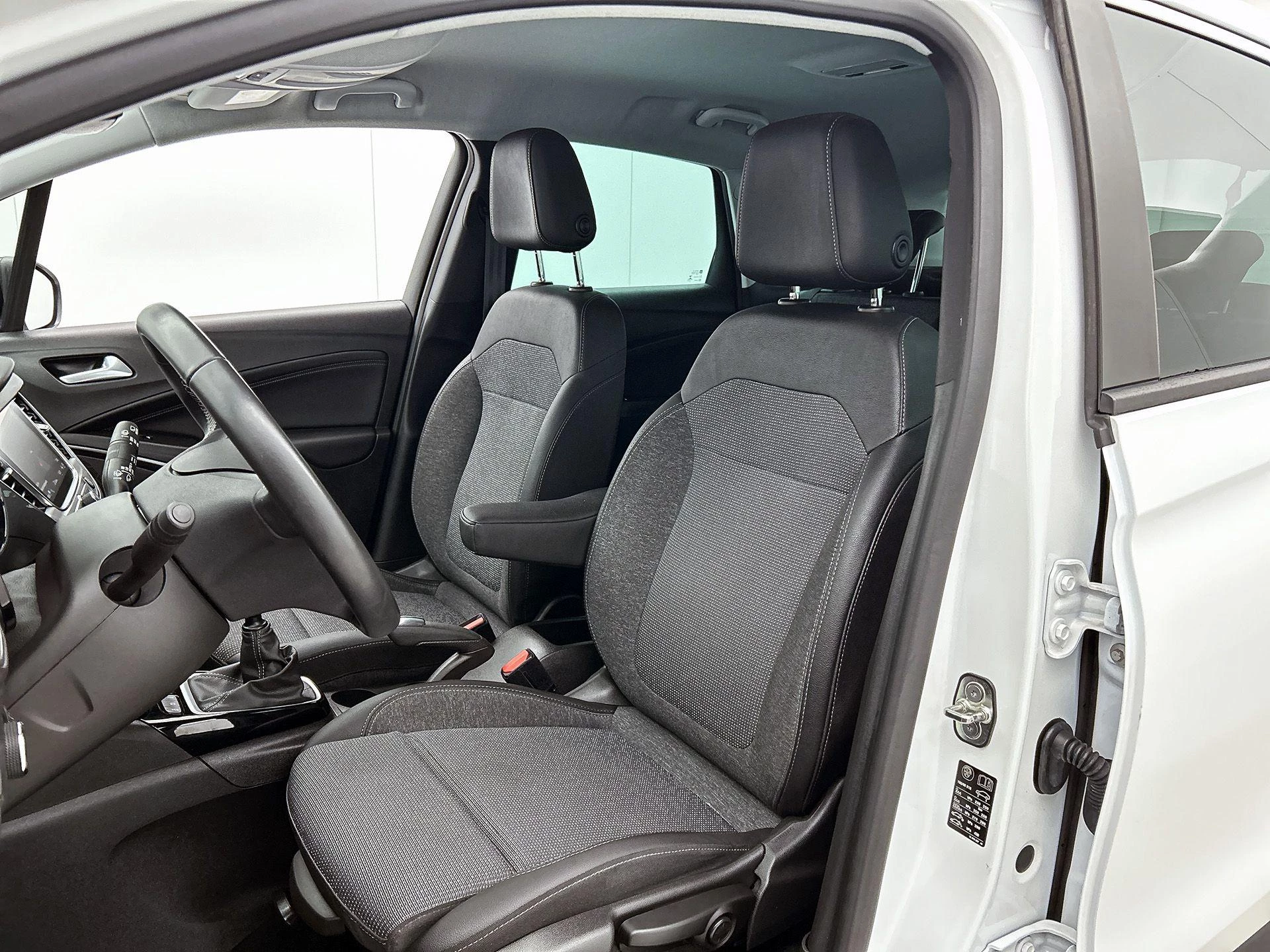 Opel-Crossland-image-33