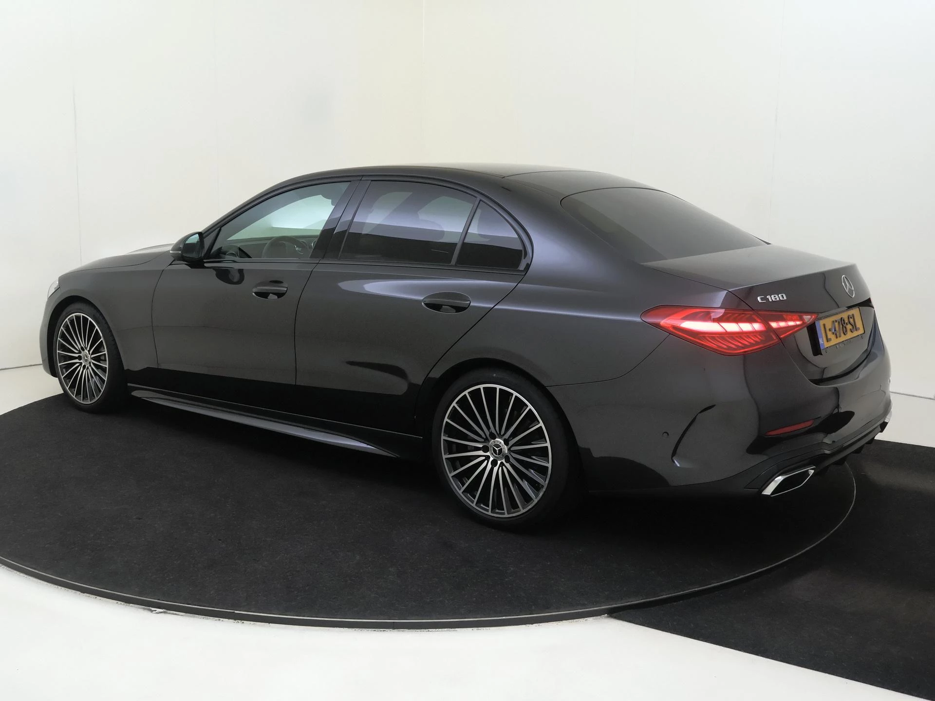 Mercedes-Benz C-Klasse 180 AMG Line
