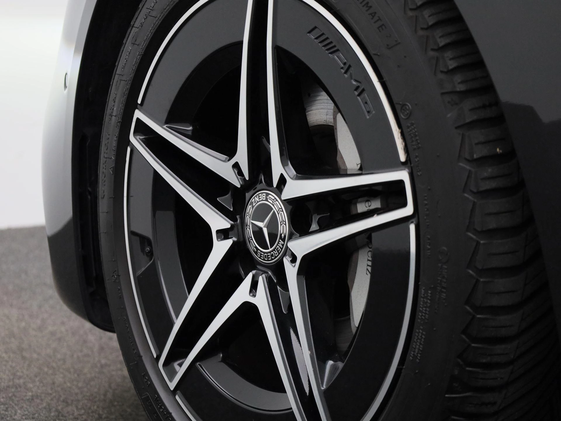 Mercedes-Benz-C-Klasse-image-49