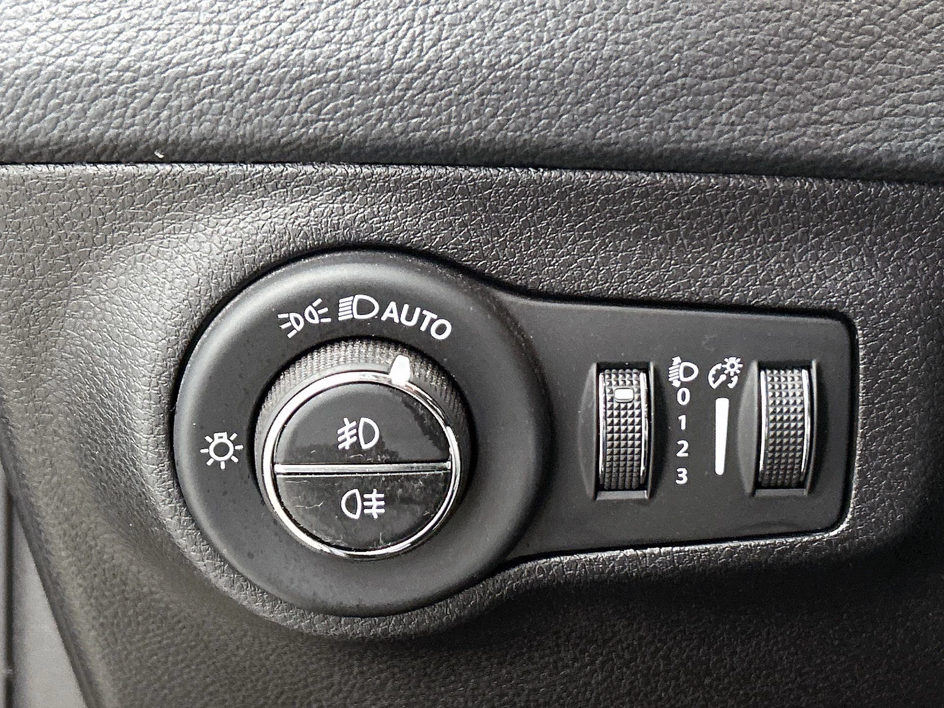 Jeep-Compass-image-24