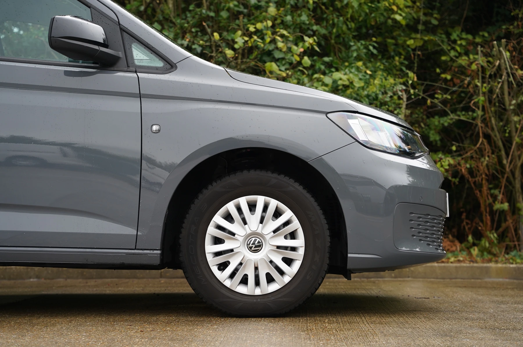 Volkswagen-Caddy-image-33