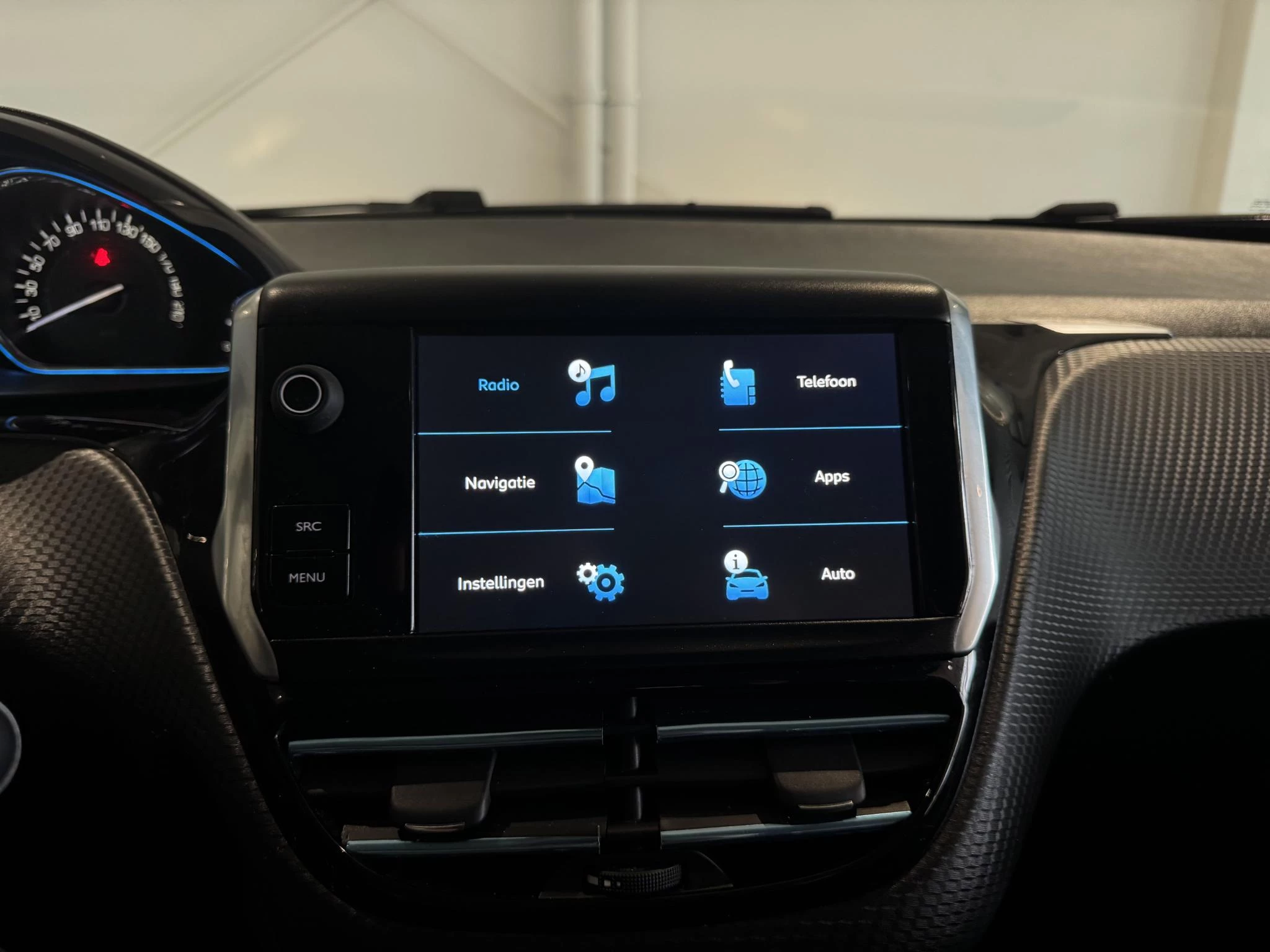 Peugeot-2008-image-21