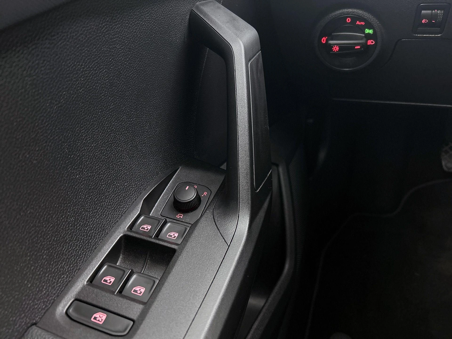 SEAT-Ibiza-image-28