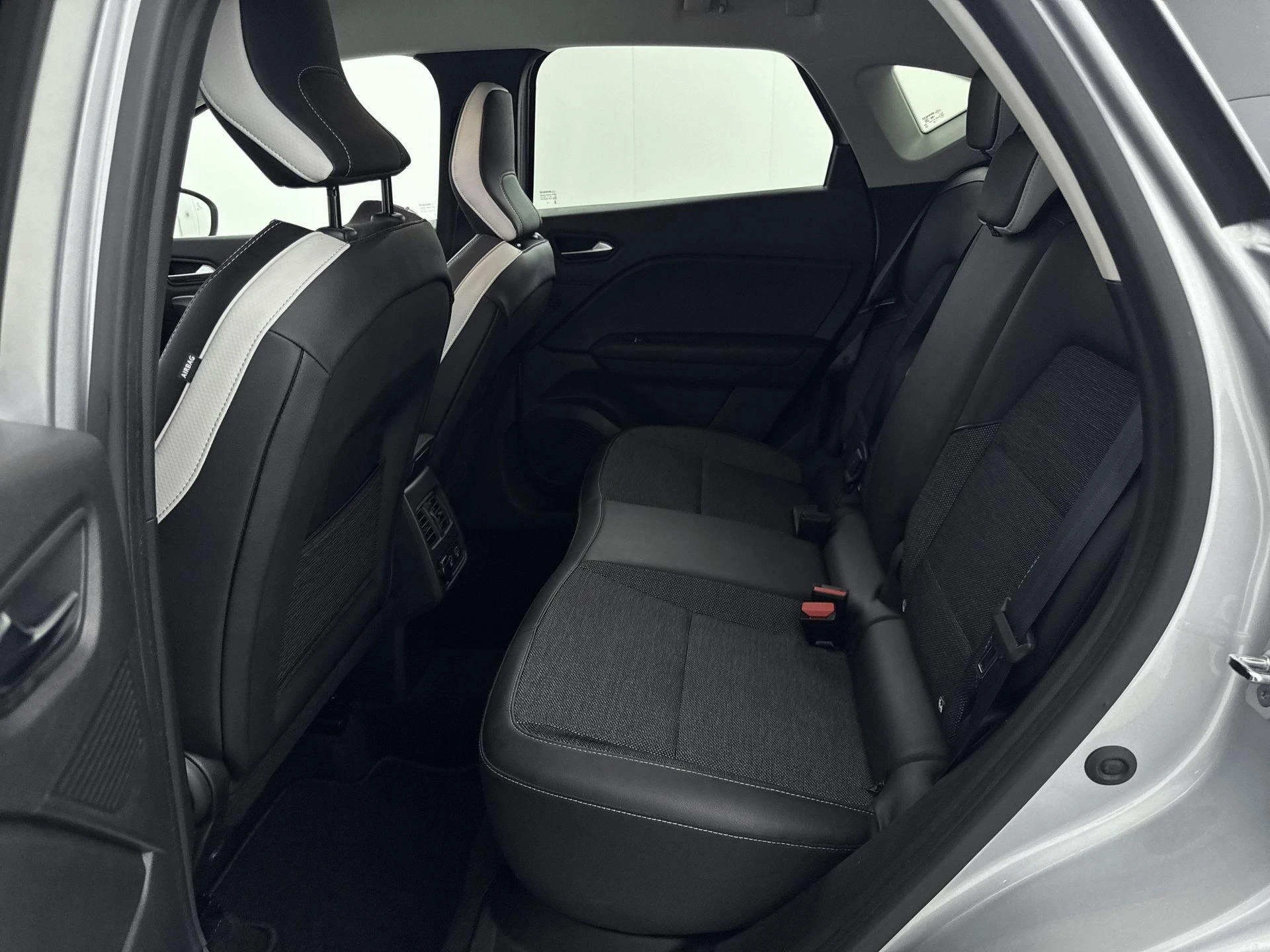 Renault-Captur-image-24