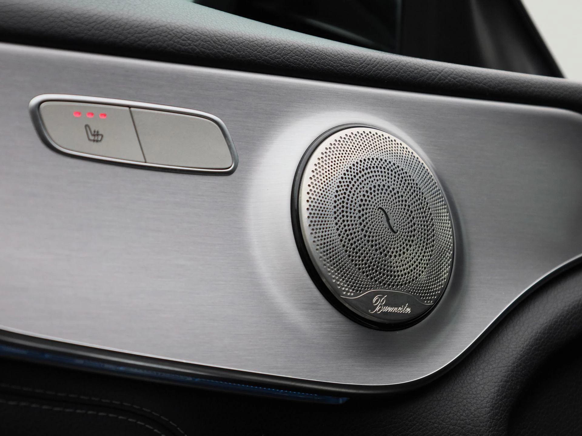 Mercedes-Benz-C-Klasse-image-33