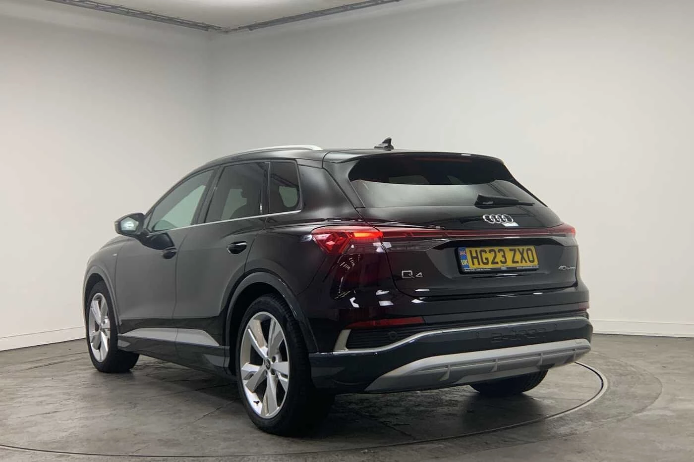 Audi-Q4 e-tron-image-2