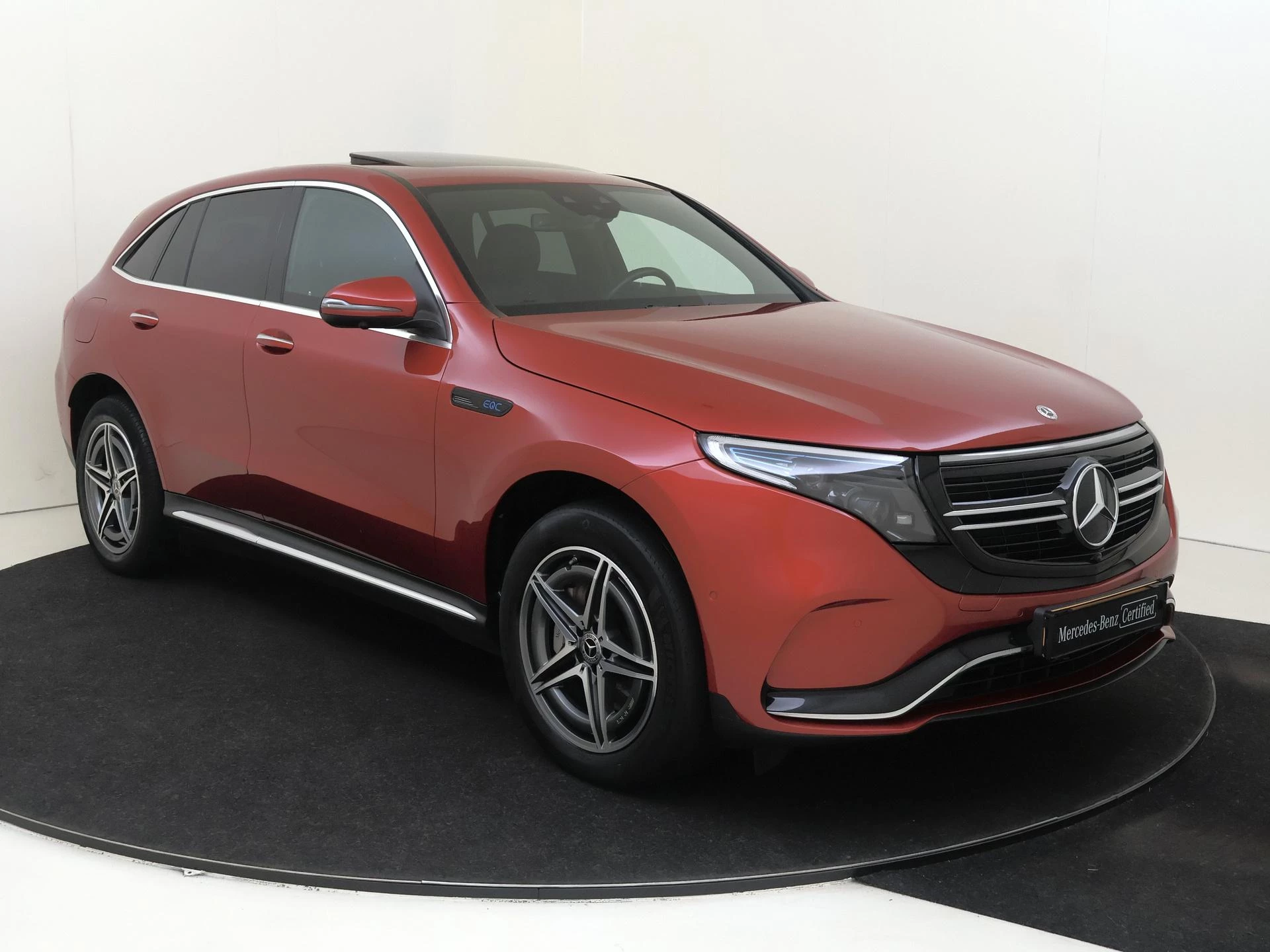 Mercedes-Benz-EQC-image-1