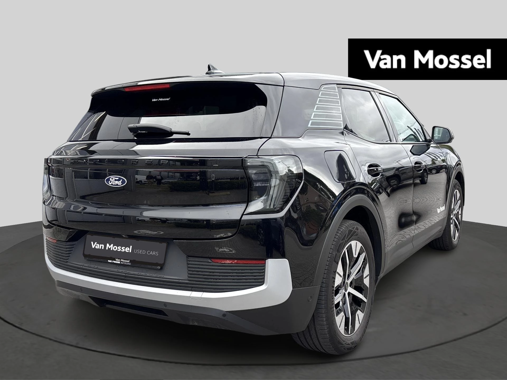 Ford-Explorer-image-3