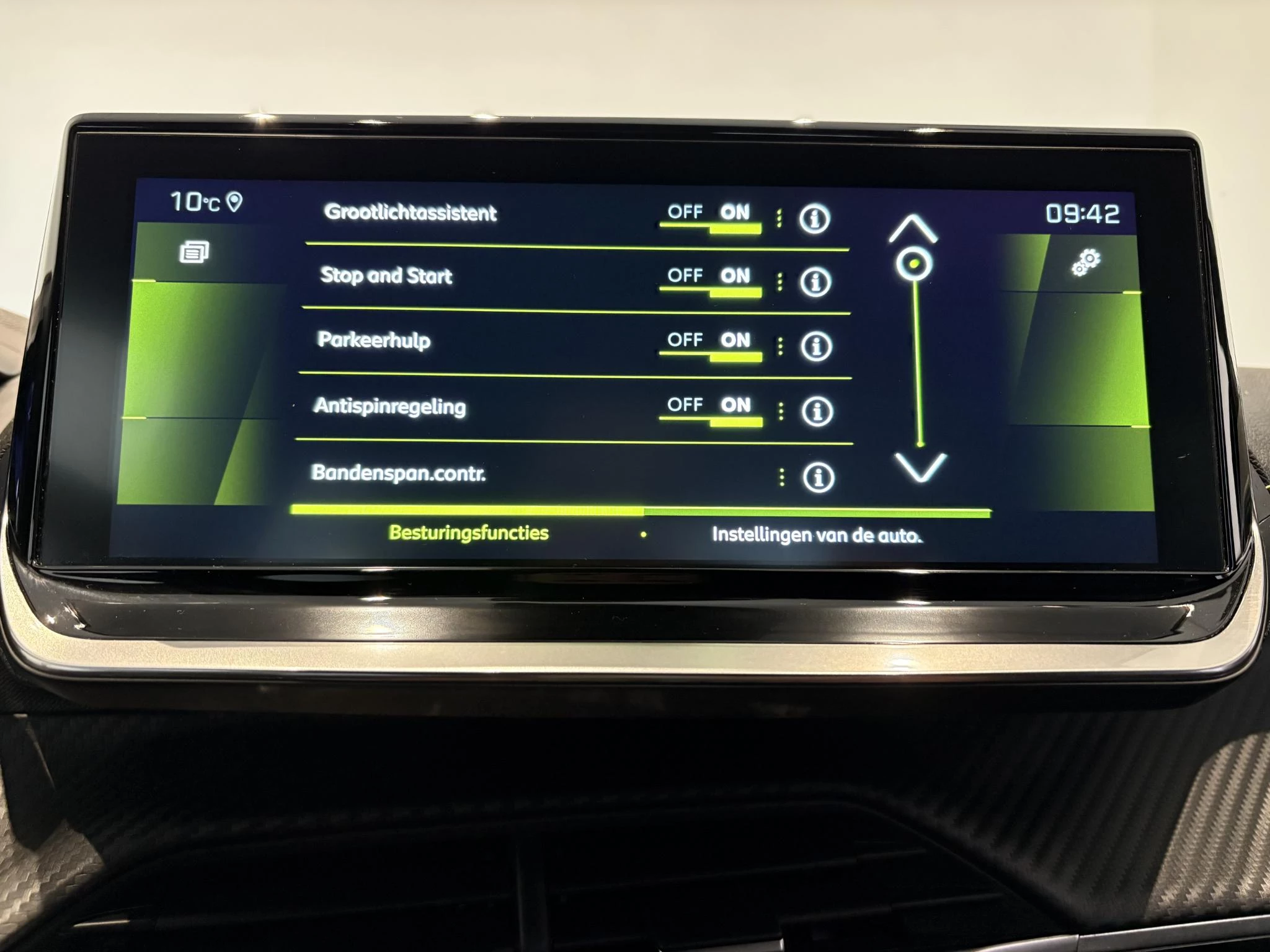 Peugeot-208-image-20