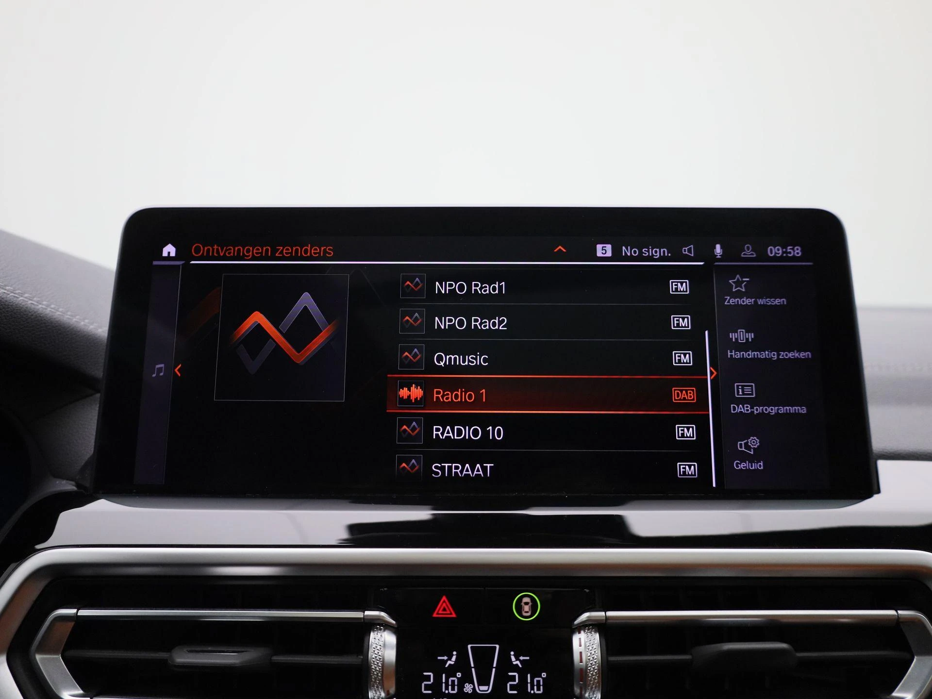 BMW-iX3-image-21