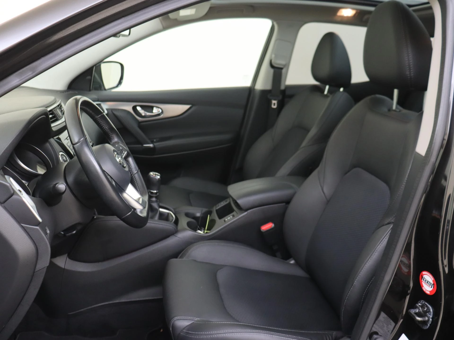 Nissan-QASHQAI-image-14