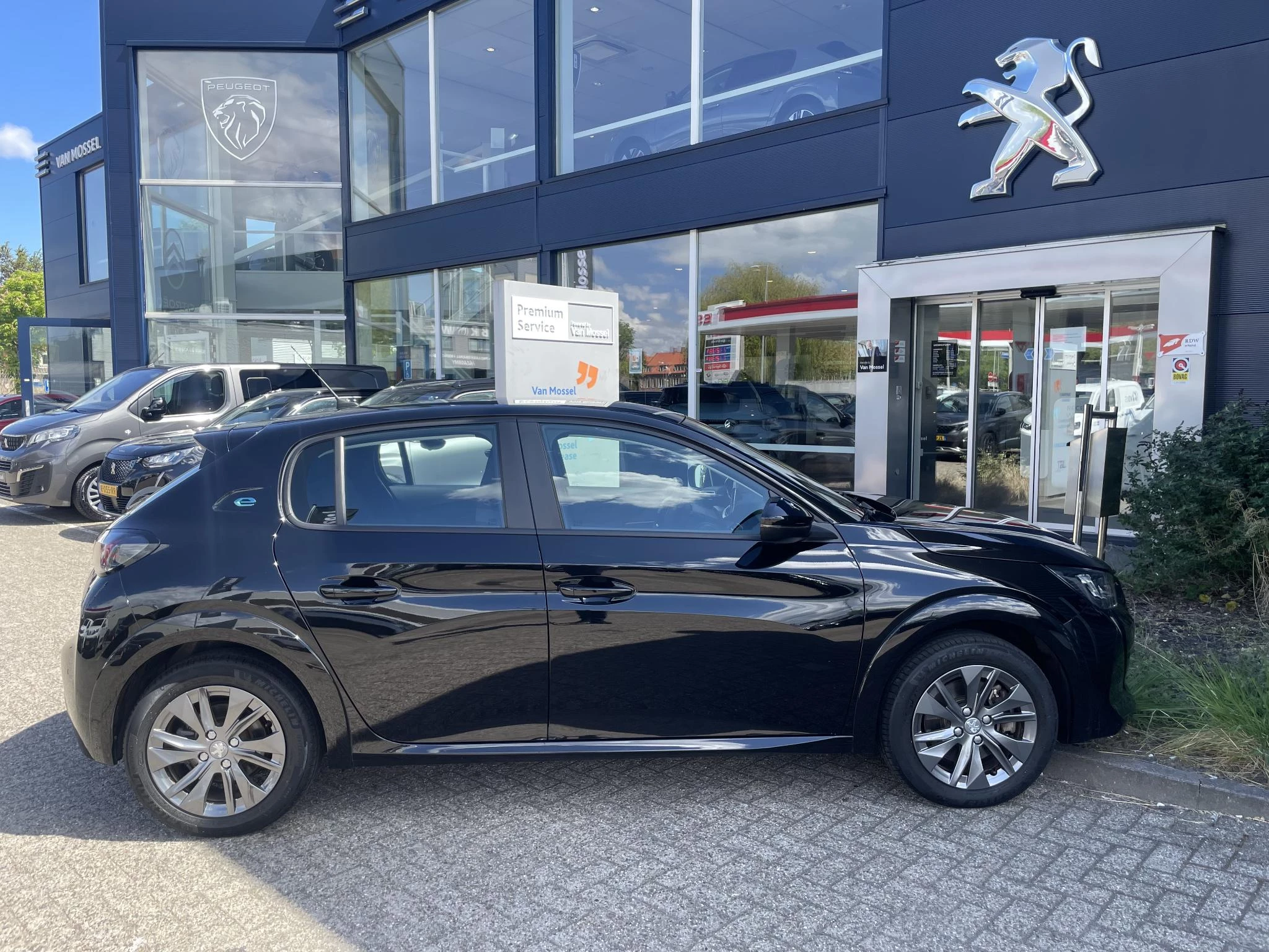 Peugeot e-208 EV Active Pack 50 kWh