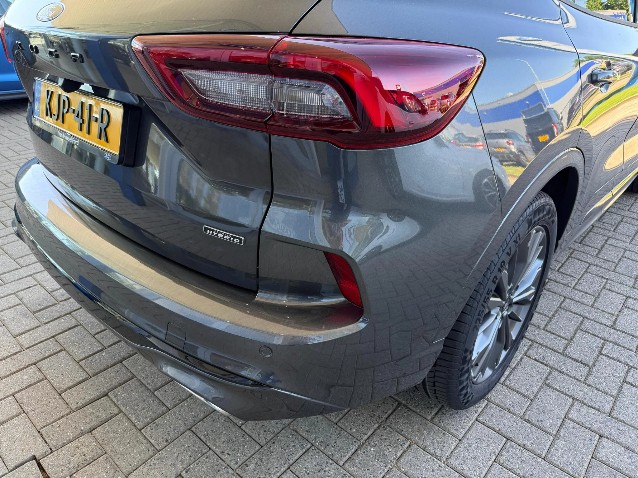 Ford Kuga 2.5 PHEV Sound Edition
