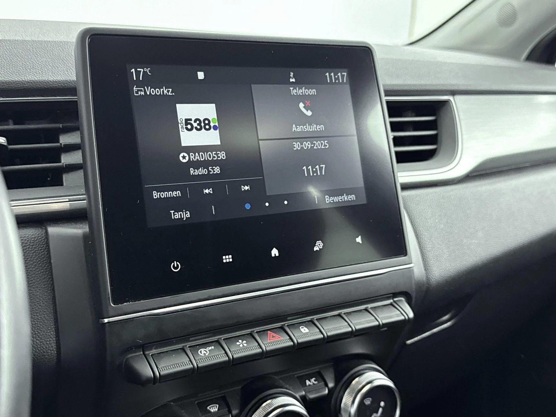 Renault-Captur-image-8