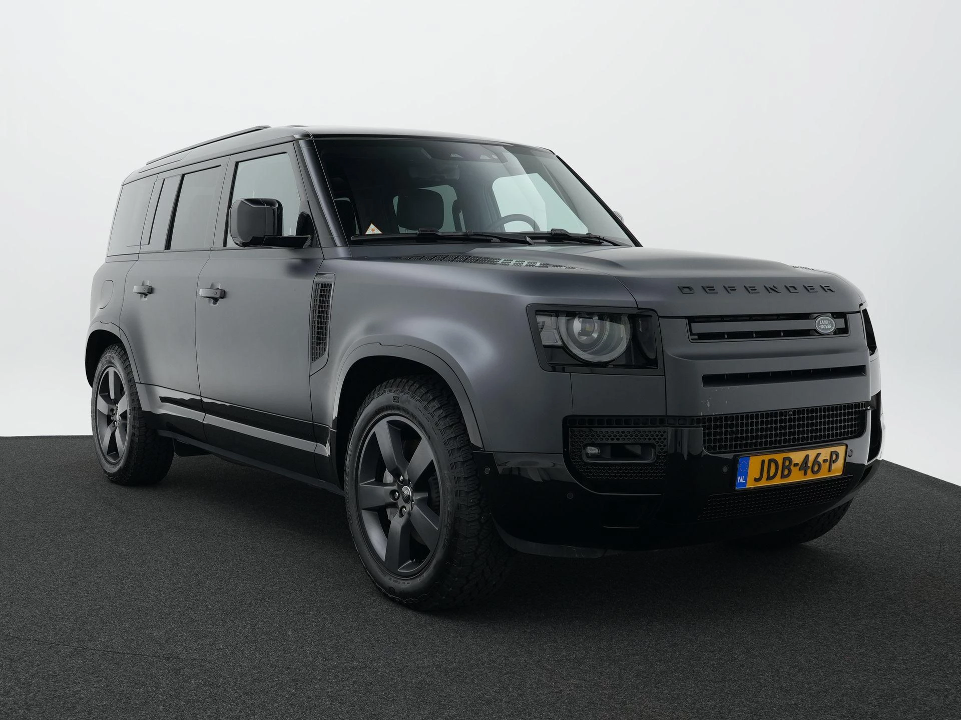 Land Rover-Defender-image-12